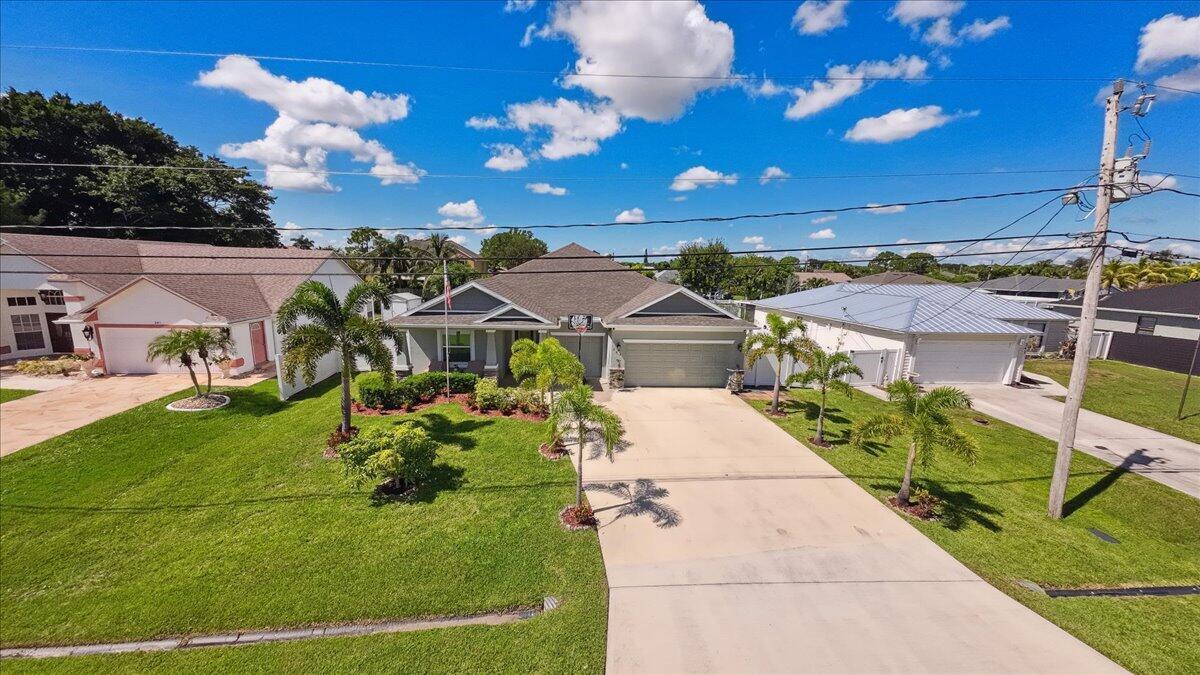 En Venta 343 SE FISK Road, Port St. Lucie, FL 34984, Port St. Lucie, FL 34984