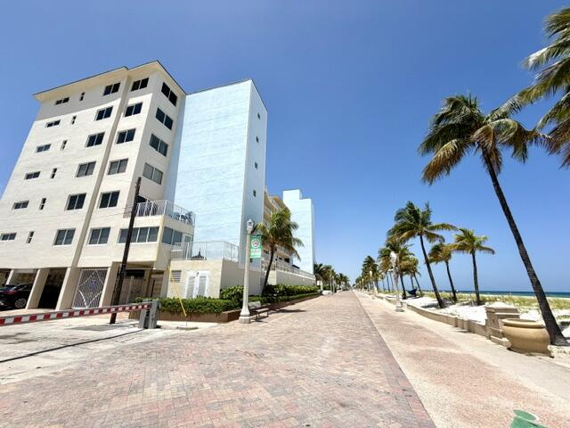 Foto de propiedad en 300 OREGON Street 506, Hollywood, FL 33019 Hollywood con MLS# 