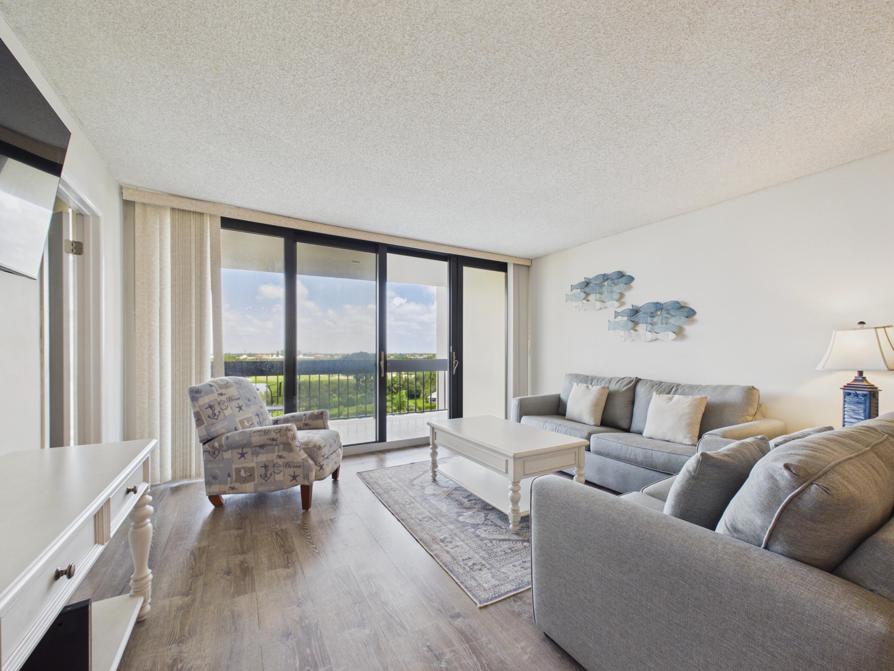 En Venta 2400 PRESIDENTIAL Way 704, West Palm Beach, FL 33401, West Palm Beach, FL 33401