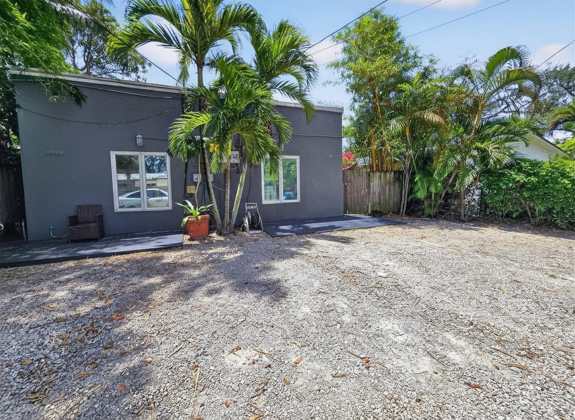En Renta 2426 NE 184TH Street, North Miami Beach, FL 33160, North Miami Beach, FL 33160