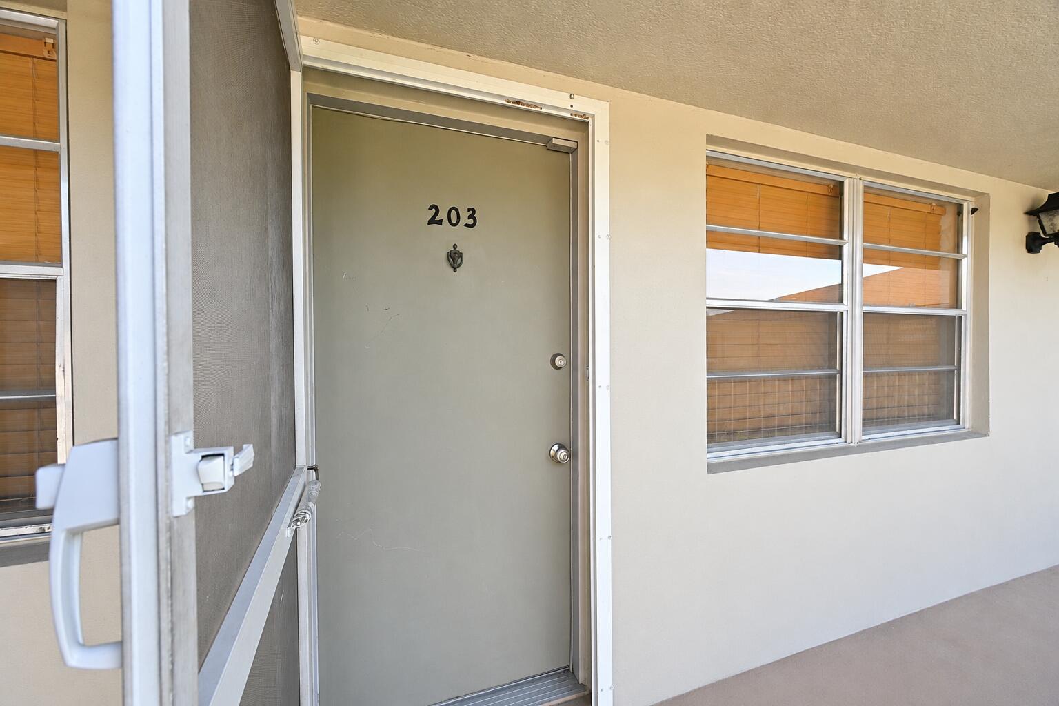 En Venta 27 LAKE VISTA Trail 203, Port St. Lucie, FL 34952, Port St. Lucie, FL 34952