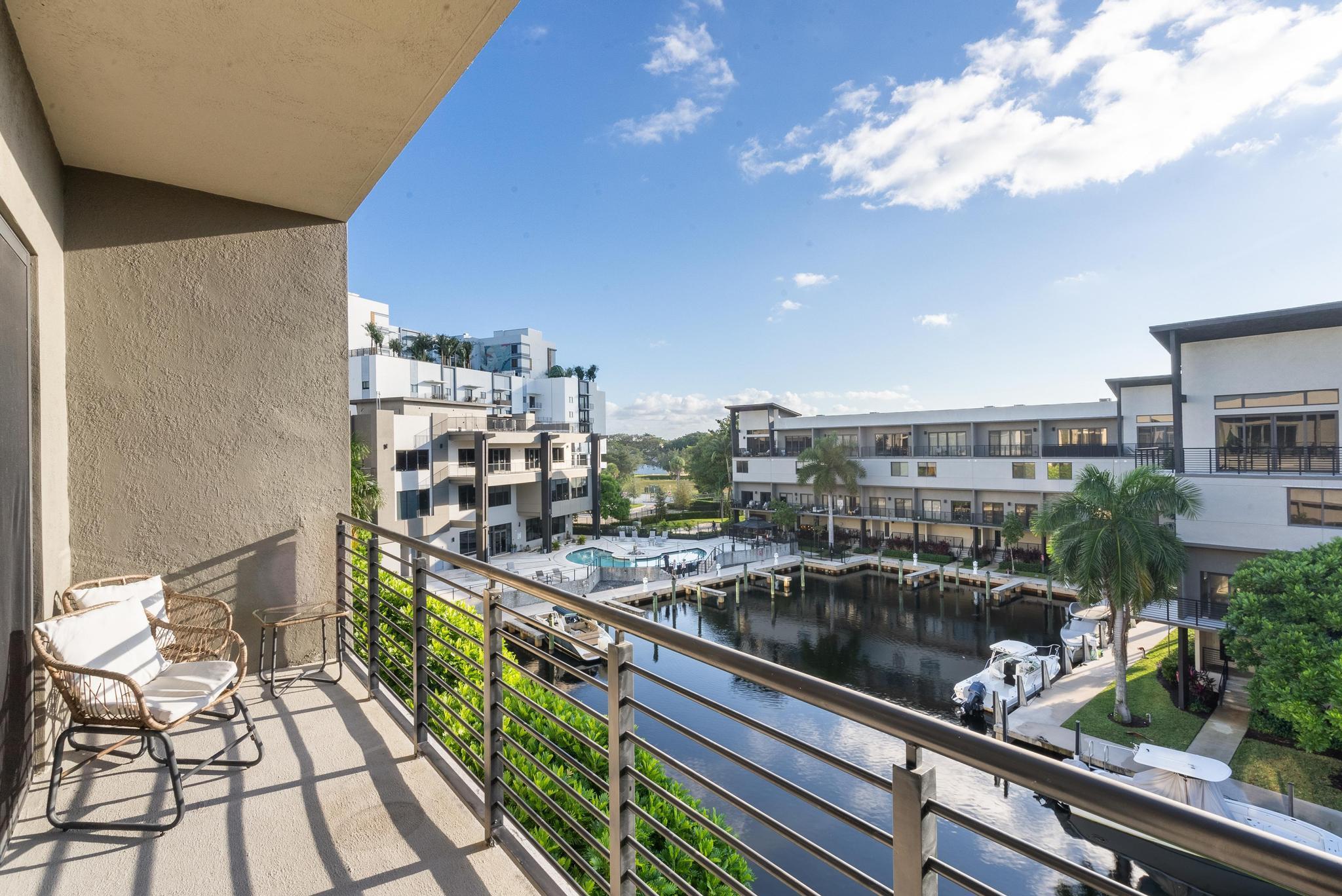 Foto de propiedad en 180 SE 4TH Terrace, Pompano Beach, FL 33060 Pompano Beach con MLS# 