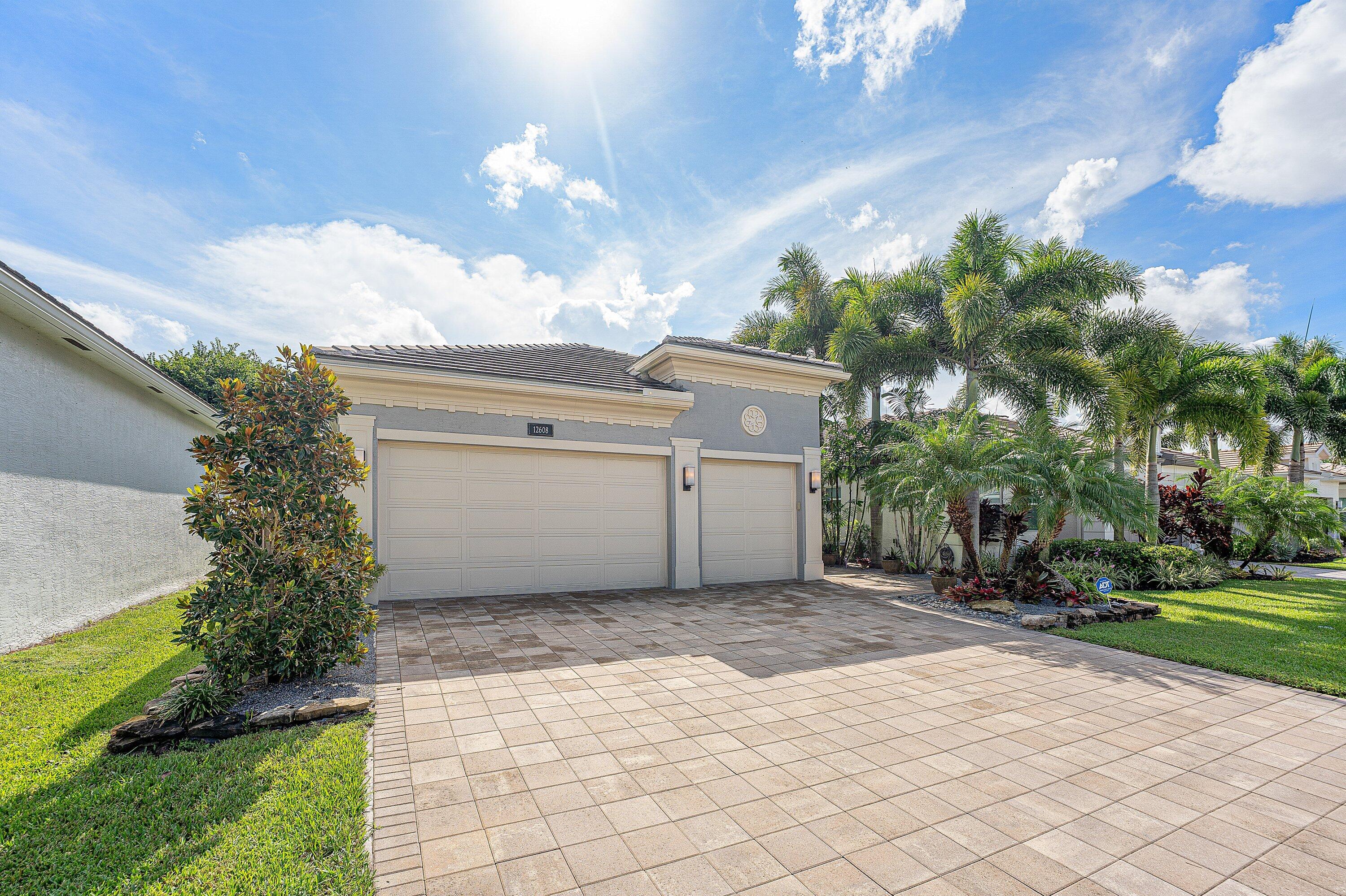 Foto de propiedad en 12608 CRESTED BUTTE Avenue, Boynton Beach, FL 33473 Boynton Beach con MLS# 
