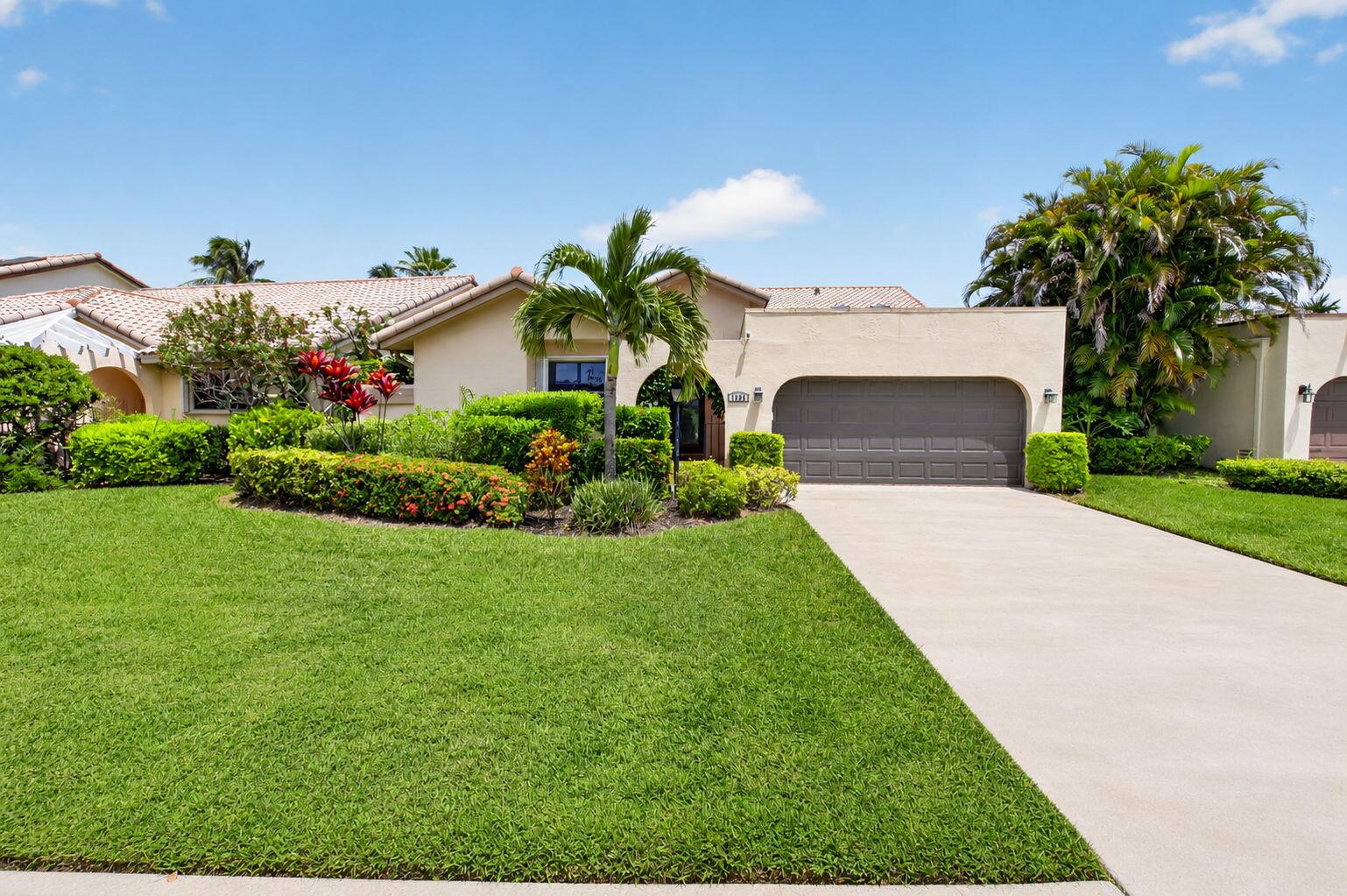Foto de propiedad en 7658 SOLIMAR Circle, Boca Raton, FL 33433 Boca Raton con MLS# 