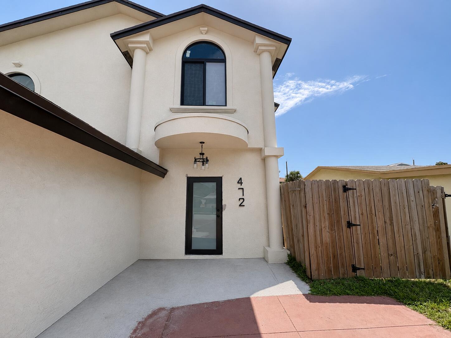 Foto de propiedad en 472 NW 2ND Terrace, Deerfield Beach, FL 33441 Deerfield Beach con MLS# 