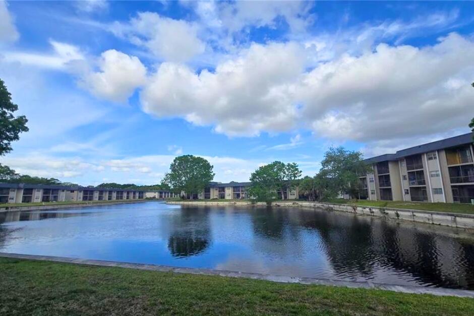 En Venta 7801 Colony Circle S 106, Tamarac, FL 33321, Tamarac, FL 33321