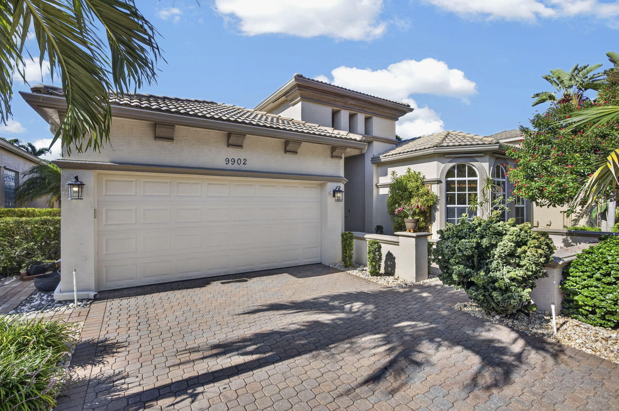 Foto de propiedad en 9902 Via Elegante, Wellington, FL 33411 Wellington con MLS# 