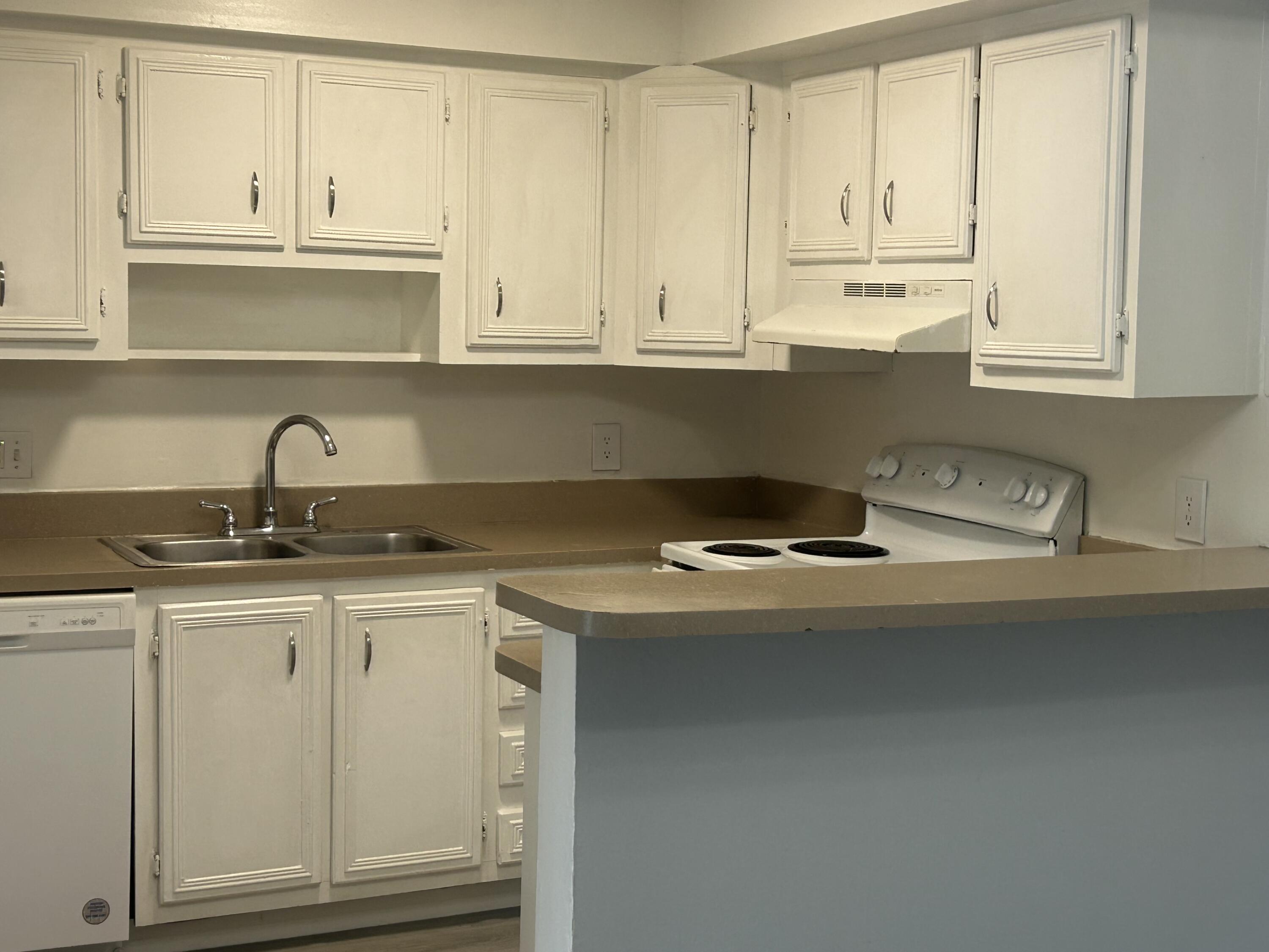 Foto de propiedad en 3220 NW 84TH Avenue F635, Sunrise, FL 33351 Sunrise con MLS# 
