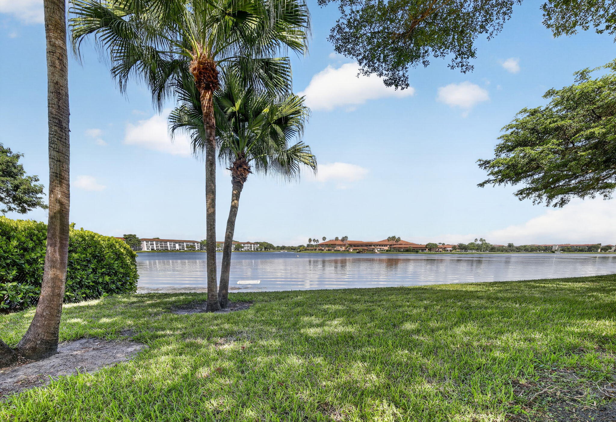 Foto de propiedad en 1500 SW 131st Avenue 410N, Pembroke Pines, FL 33027 Pembroke Pines con MLS# 