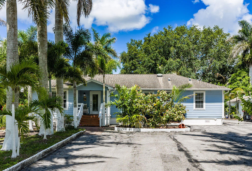 Foto de propiedad en 6929 120th Avenue N, West Palm Beach, FL 33412 West Palm Beach con MLS# 