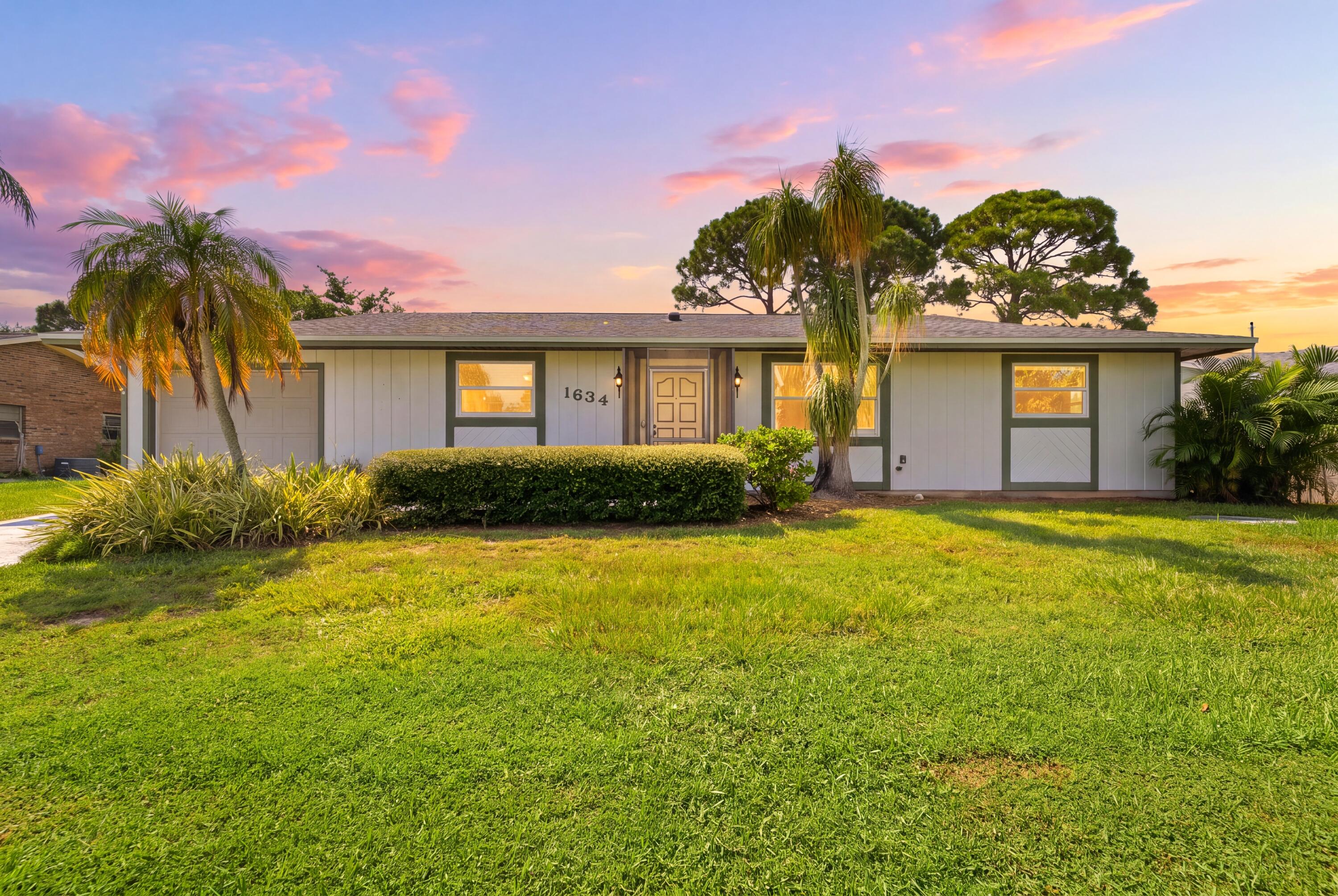 En Venta 1634 SE CLEARMONT Street, Port St. Lucie, FL 34983, Port St. Lucie, FL 34983