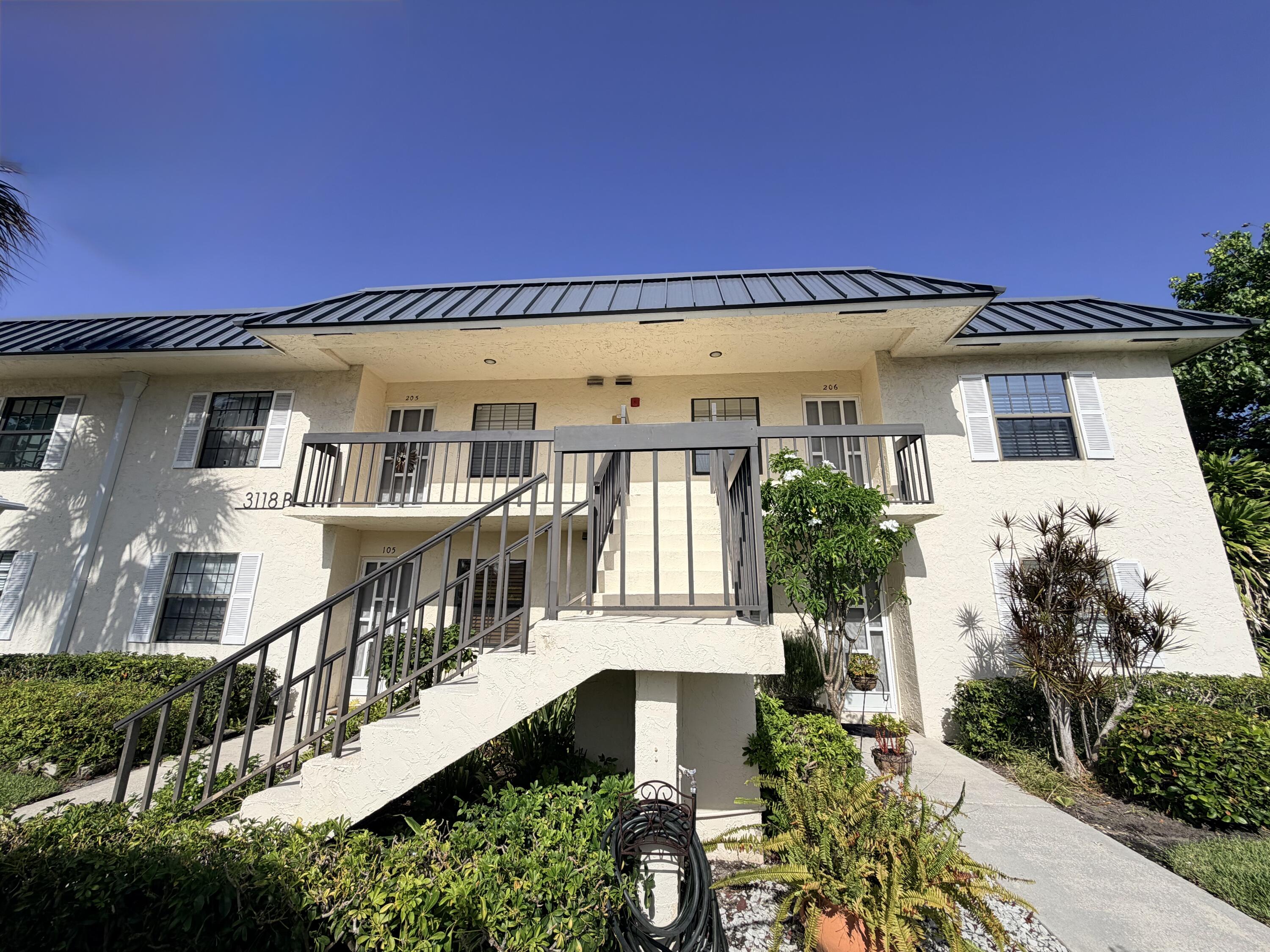 Foto de propiedad en 3118 FLORIDA 206-B, Delray Beach, FL 33483 Delray Beach con MLS# 