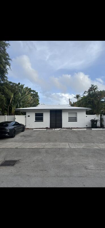 Foto de propiedad en 1640 NE 4th Place, Fort Lauderdale, FL 33301 Fort Lauderdale con MLS# 