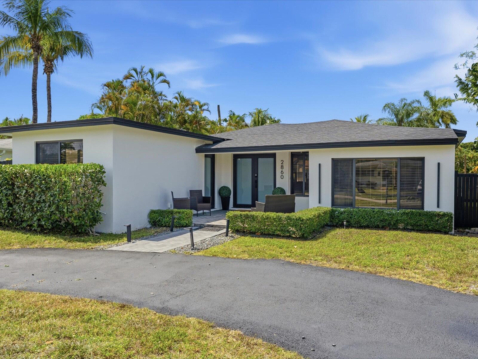 Foto de propiedad en 2860 MONROE Street, Hollywood, FL 33020 Hollywood con MLS# 