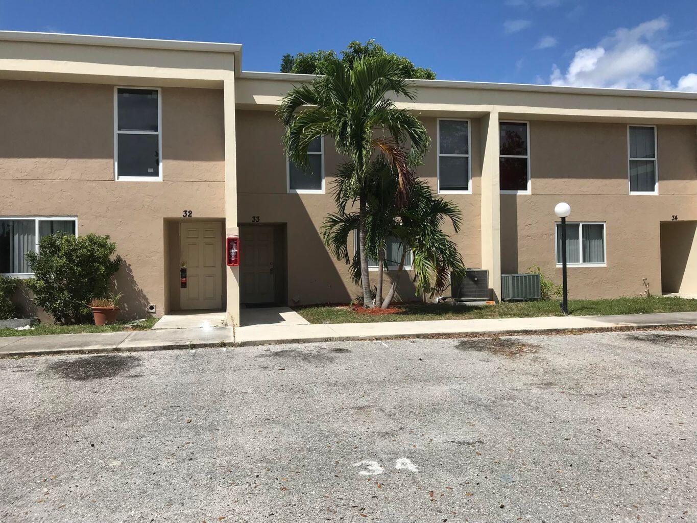 Foto de propiedad en 2800 Georgia Avenue, West Palm Beach, FL 33405 West Palm Beach con MLS# 