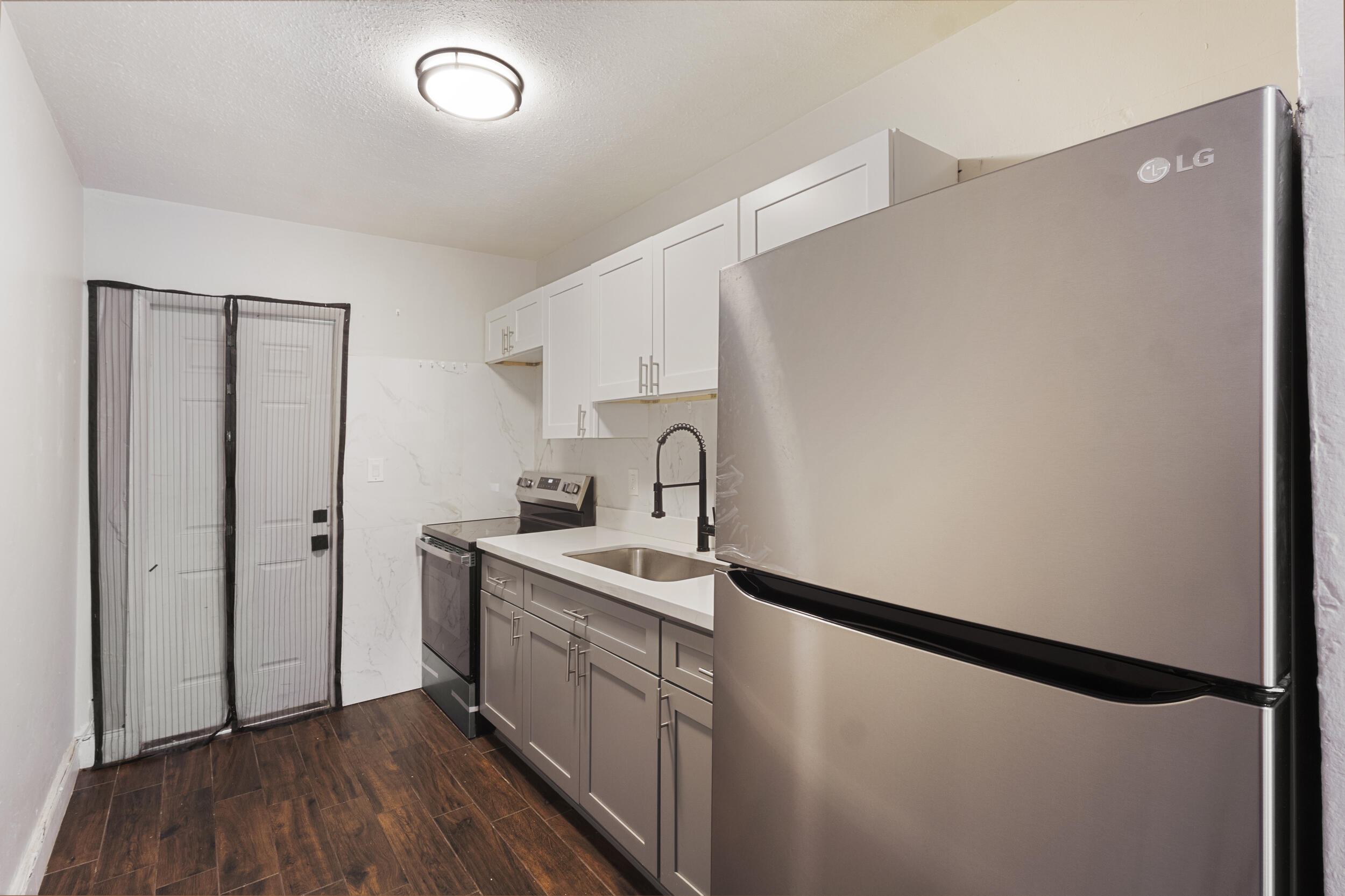 Foto de propiedad en 730 NW 4th Avenue 3, Fort Lauderdale, FL 33311 Fort Lauderdale con MLS# 