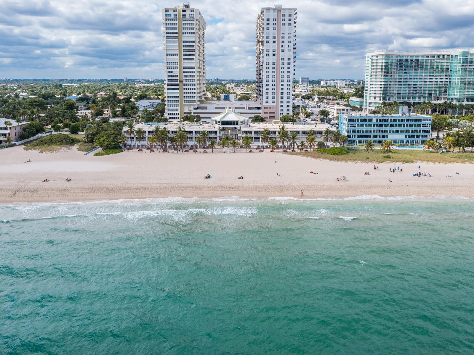 Foto de propiedad en 101 BRINY Avenue 1010, Pompano Beach, FL 33062 Pompano Beach con MLS# 