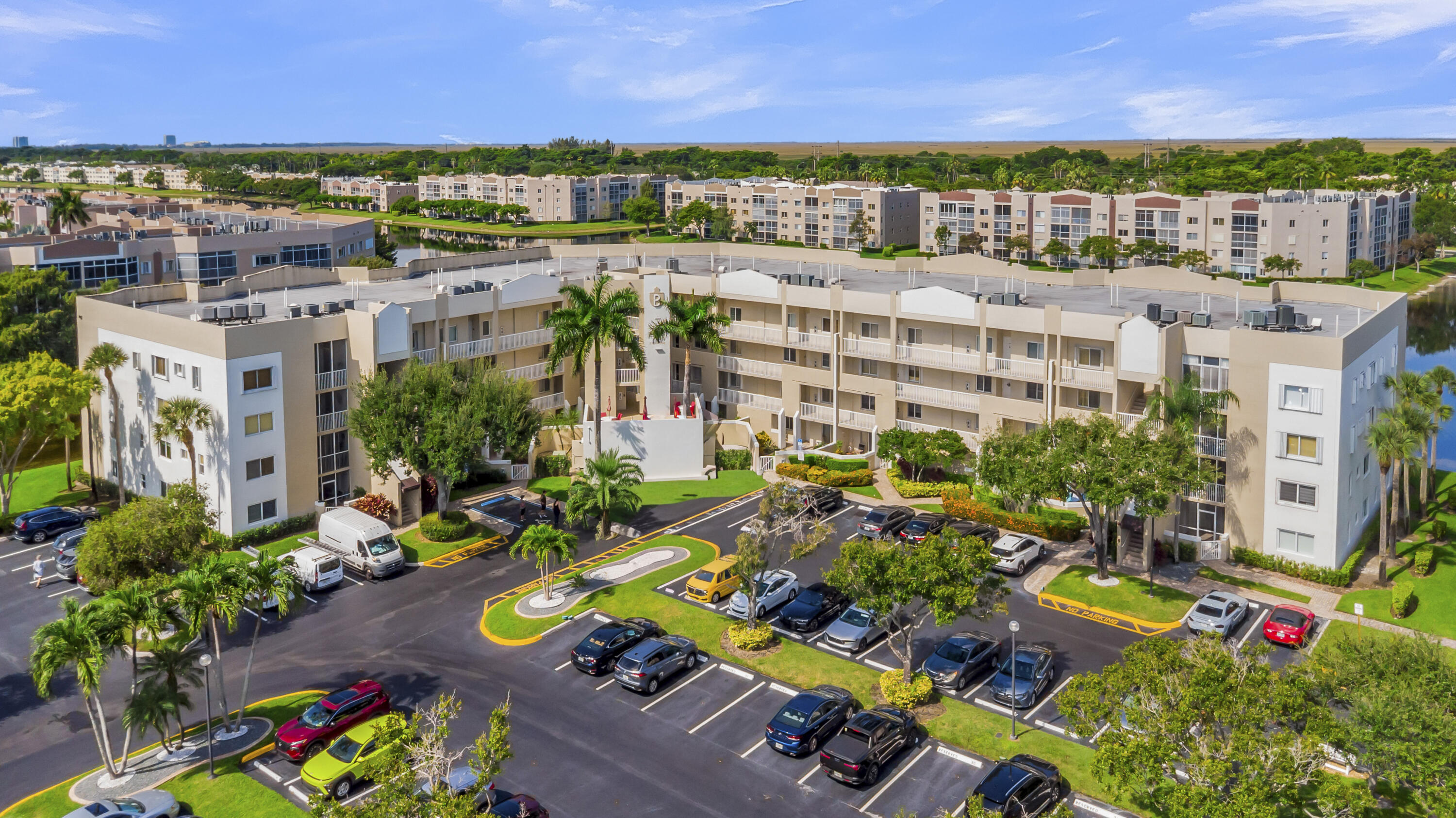 En Venta 7759 GRANVILLE Drive 306, Tamarac, FL 33321, Tamarac, FL 33321