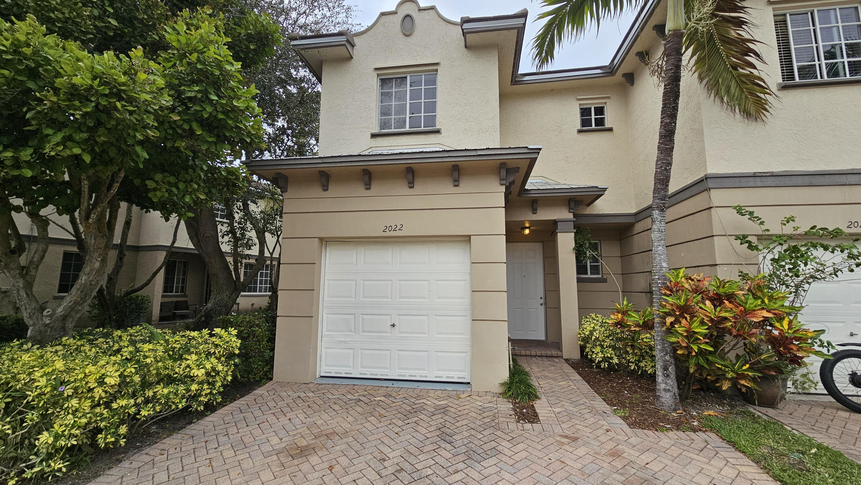En Venta 2022 ISLAND Drive, Riviera Beach, FL 33404, Riviera Beach, FL 33404