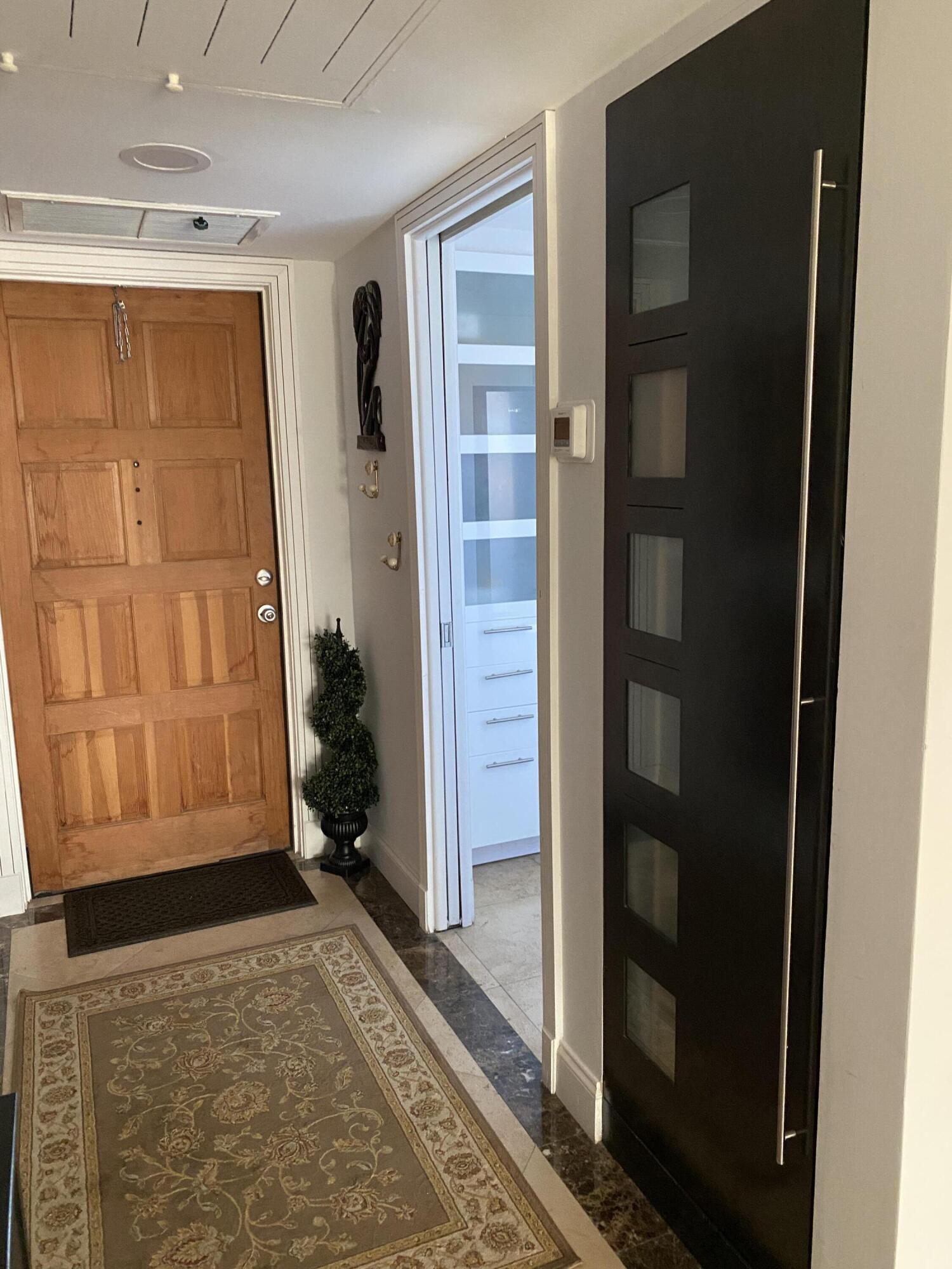 Foto de propiedad en 2671 S COURSE Drive S 908, Pompano Beach, FL 33069 Pompano Beach con MLS# 
