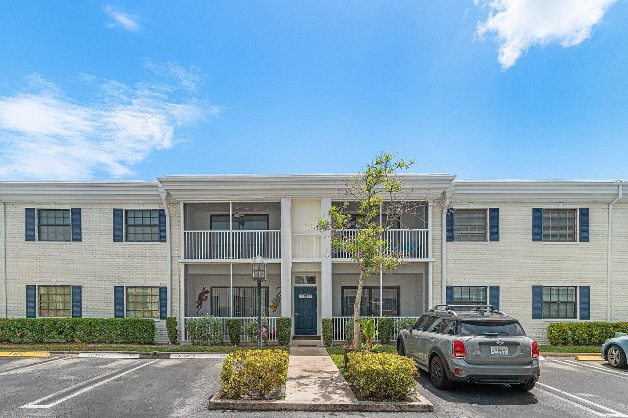 Foto de propiedad en 120 CYPRESS CLUB Drive 231, Pompano Beach, FL 33060 Pompano Beach con MLS# 