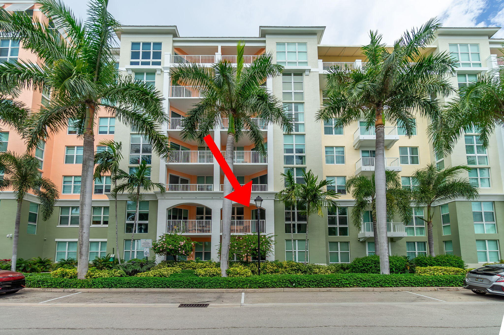 Foto de propiedad en 804 E Windward Way 211, Lantana, FL 33462 Lantana con MLS# 
