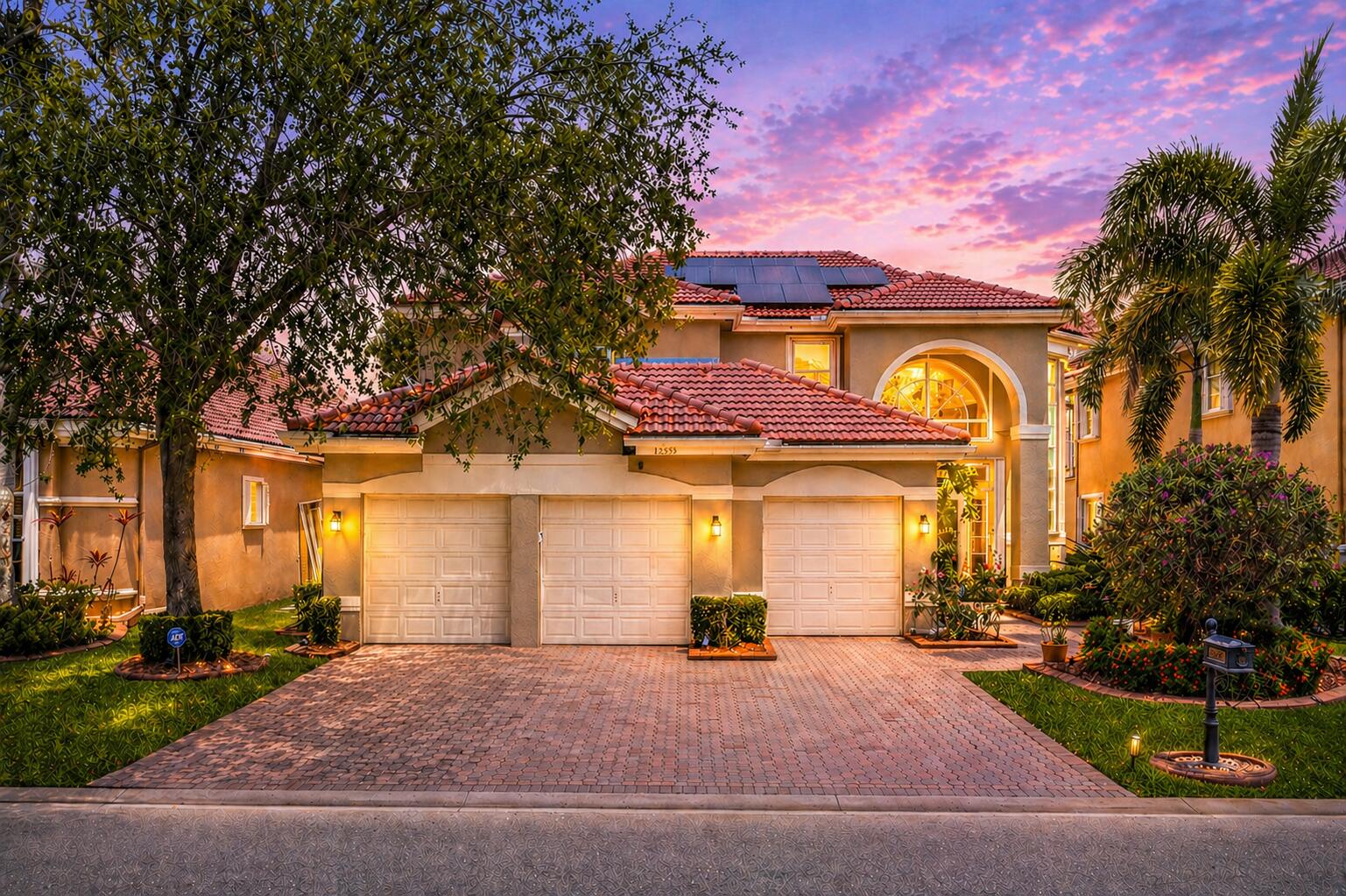 Foto de propiedad en 12455 NW 63RD Street, Coral Springs, FL 33076 Coral Springs con MLS# 