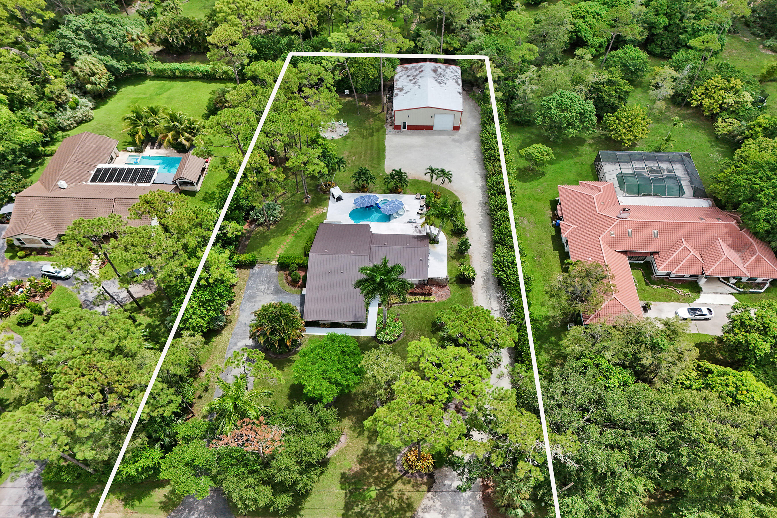 Foto de propiedad en 6146 NW 66TH Avenue, Parkland, FL 33067 Parkland con MLS# 