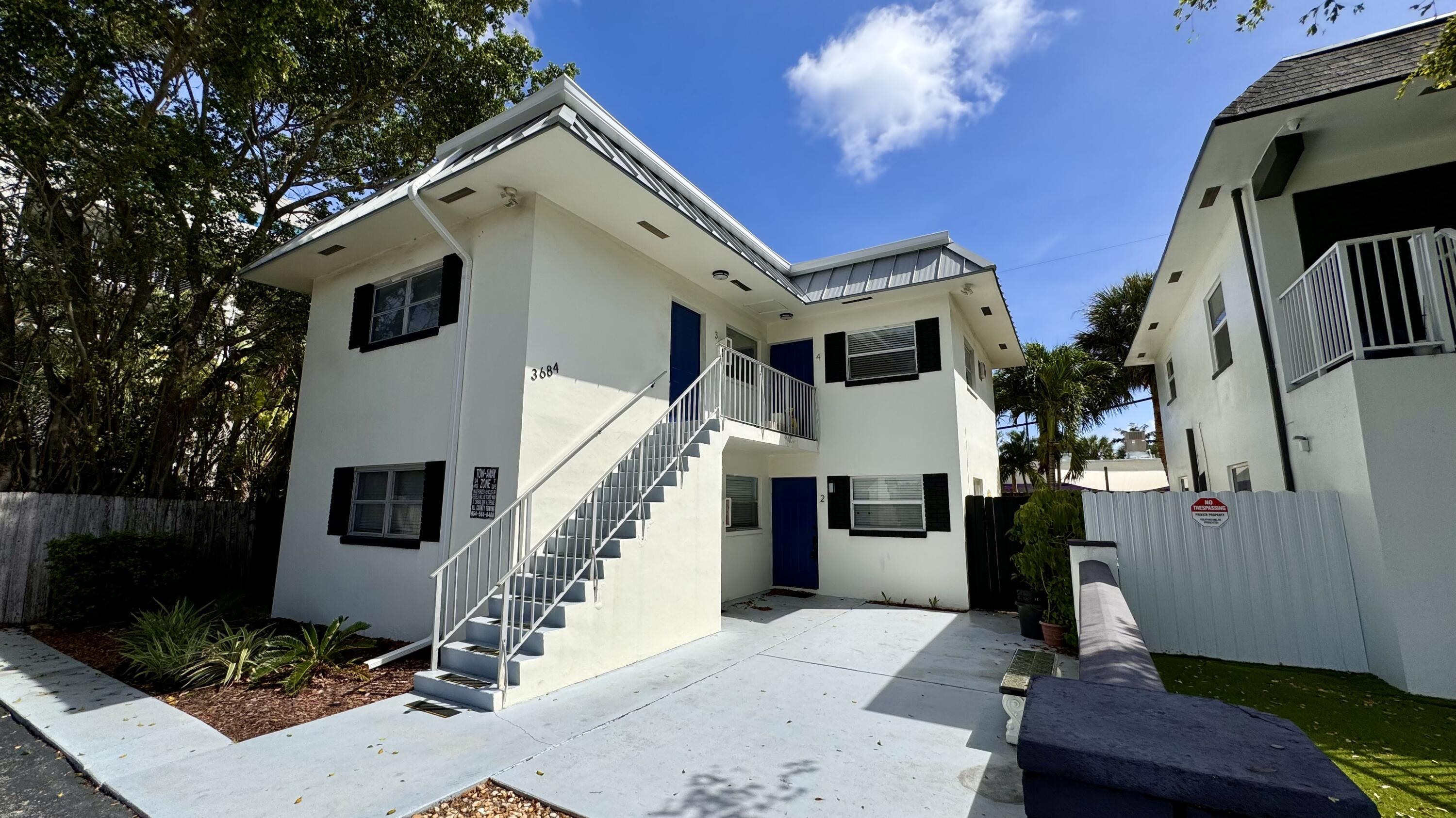Foto de propiedad en 3684 NE 11th Avenue Unit 4, Oakland Park, FL 33334 Oakland Park con MLS# 