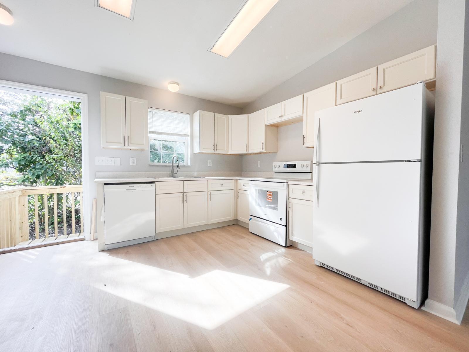 Foto de propiedad en 5289 Stacy Street Unit 1, West Palm Beach, FL 33417 West Palm Beach con MLS# 