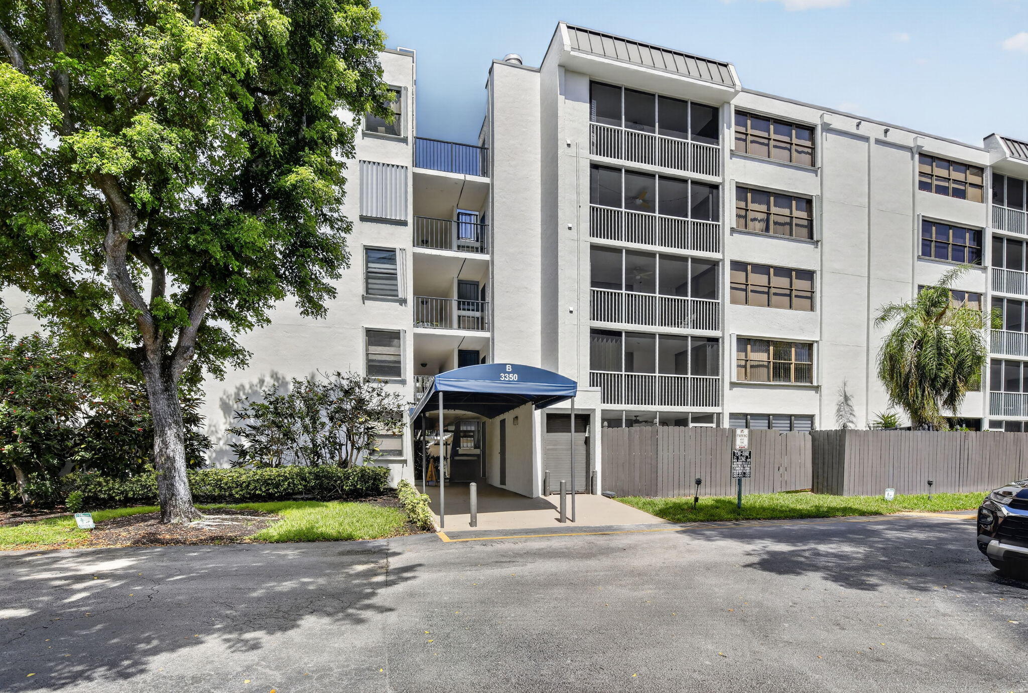 Foto de propiedad en 3350 NE 192ND Street 2B-B, Aventura, FL 33180 Aventura con MLS# 