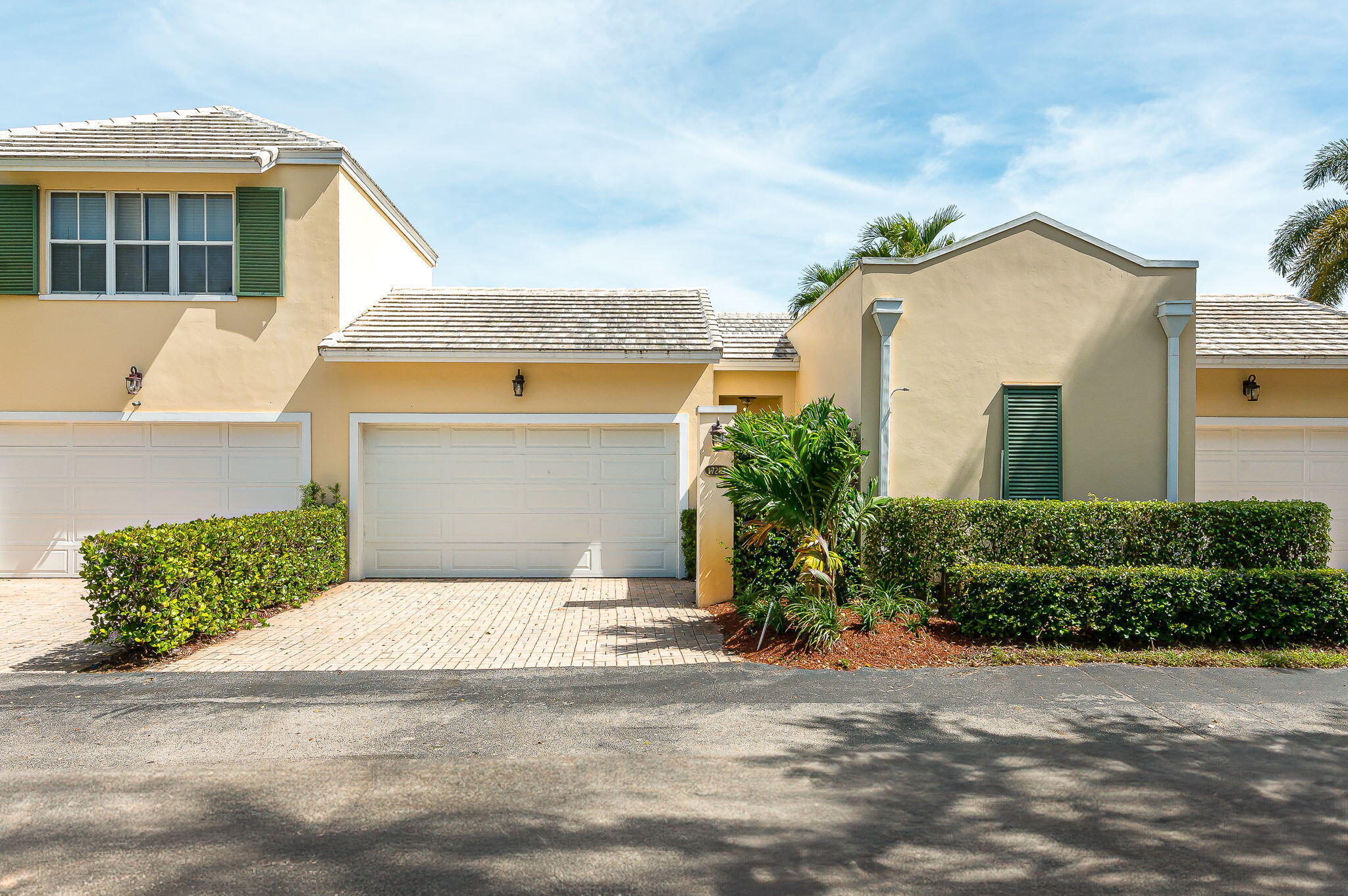 Foto de propiedad en 17282 Bermuda Village Drive C, Boca Raton, FL 33487 Boca Raton con MLS# 