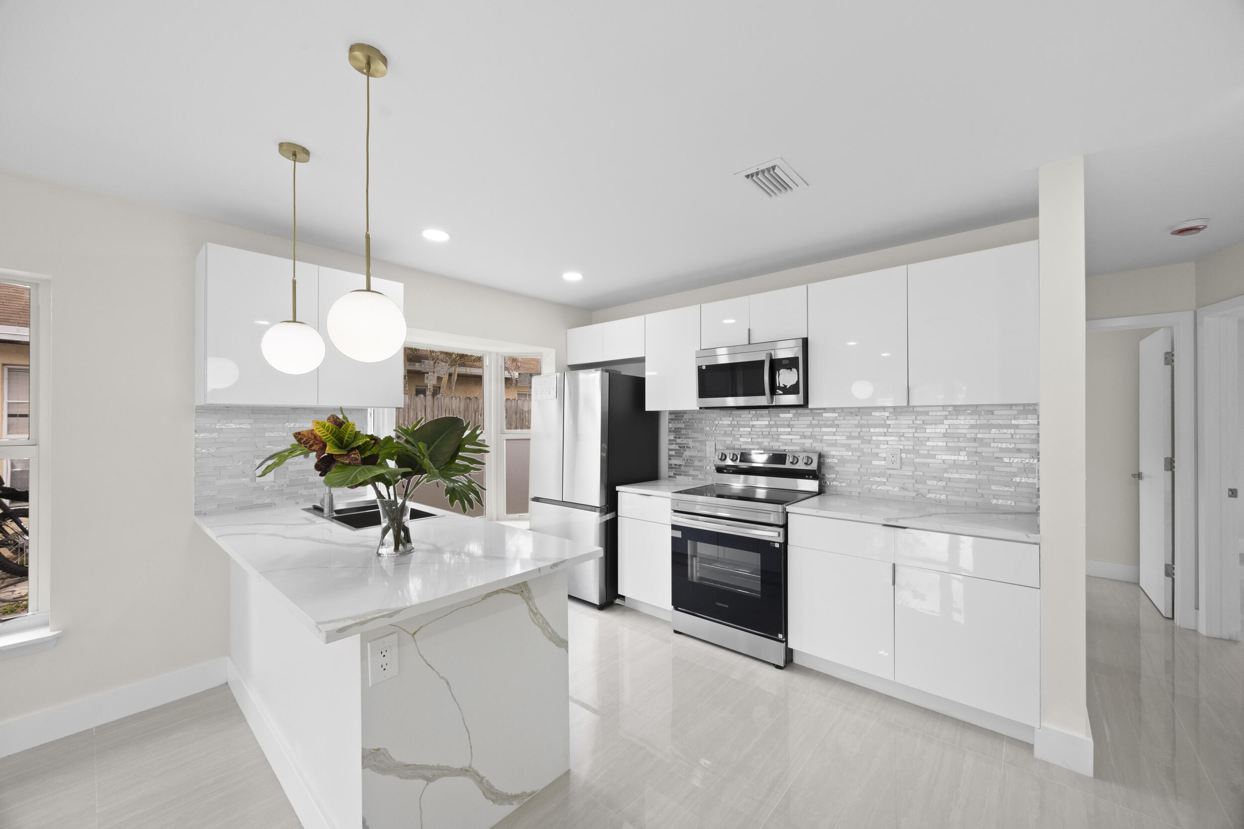 Foto de propiedad en 5664 BOYNTON Crescent, Boynton Beach, FL 33437 Boynton Beach con MLS# 