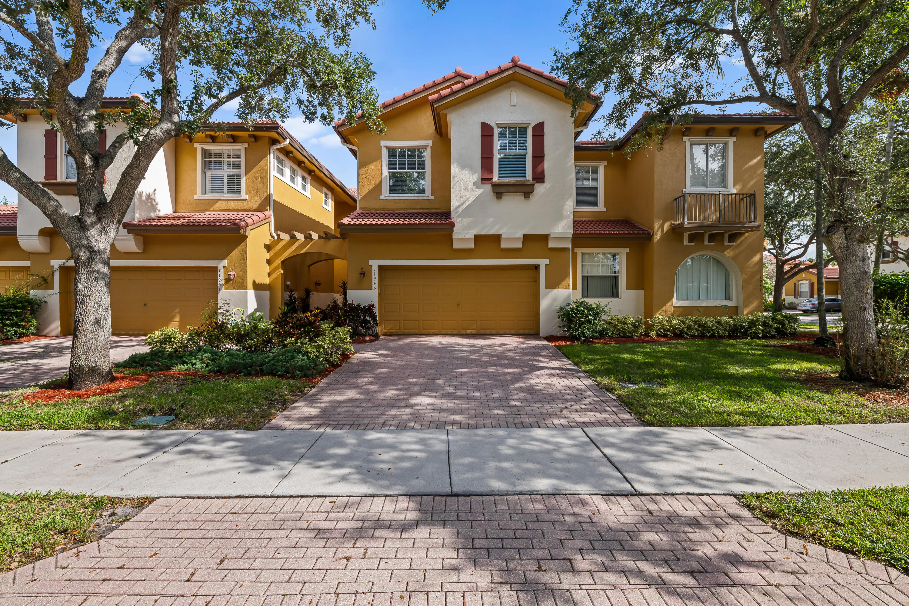 Foto de propiedad en 11945 NW 57th Manor, Coral Springs, FL 33076 Coral Springs con MLS# 