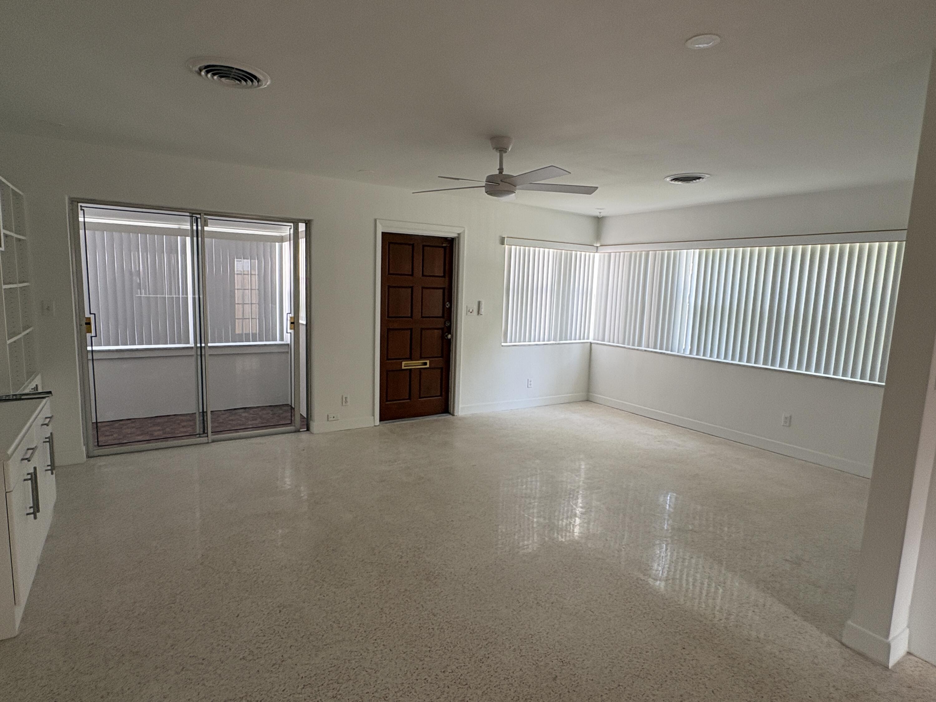 Foto de propiedad en 1923 ADAMS Street, Hollywood, FL 33020 Hollywood con MLS# 