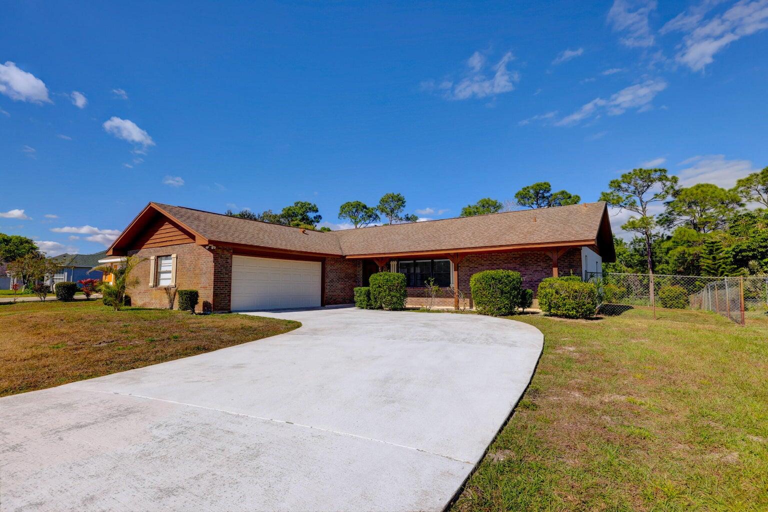 En Renta 543 SE GREENWAY Terrace, Port St. Lucie, FL 34983, Port St. Lucie, FL 34983