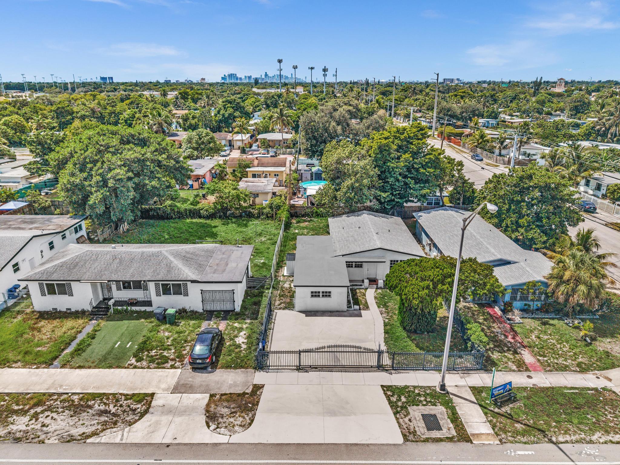 En Venta 446 NW 119TH Street, Miami, FL 33168, Miami, FL 33168