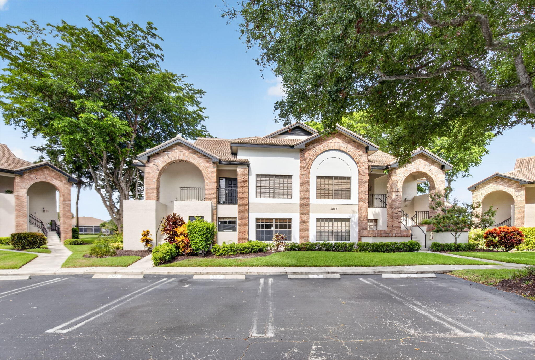 Foto de propiedad en 8065 Aberdeen Drive 102, Boynton Beach, FL 33472 Boynton Beach con MLS# 