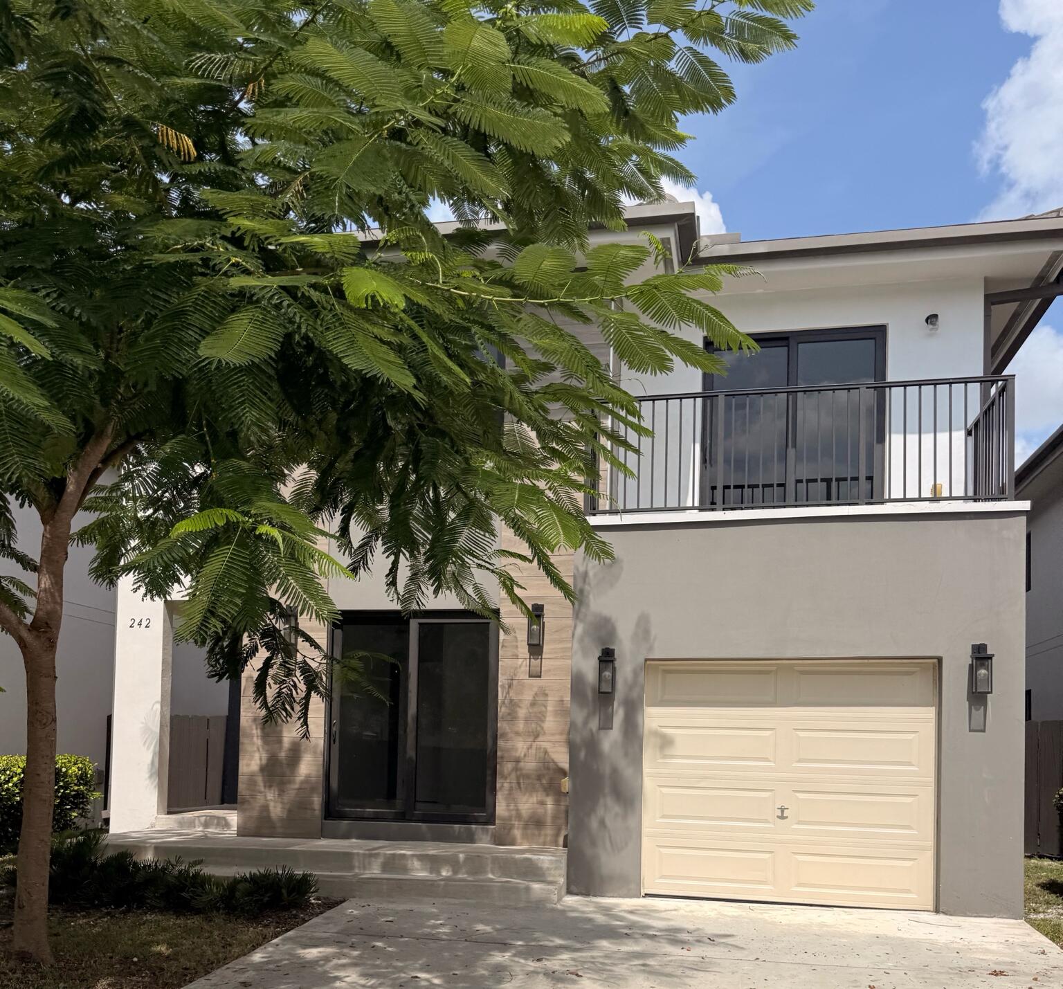 Foto de propiedad en 242 NW 11TH Court, Florida City, FL 33034 Florida City con MLS# 