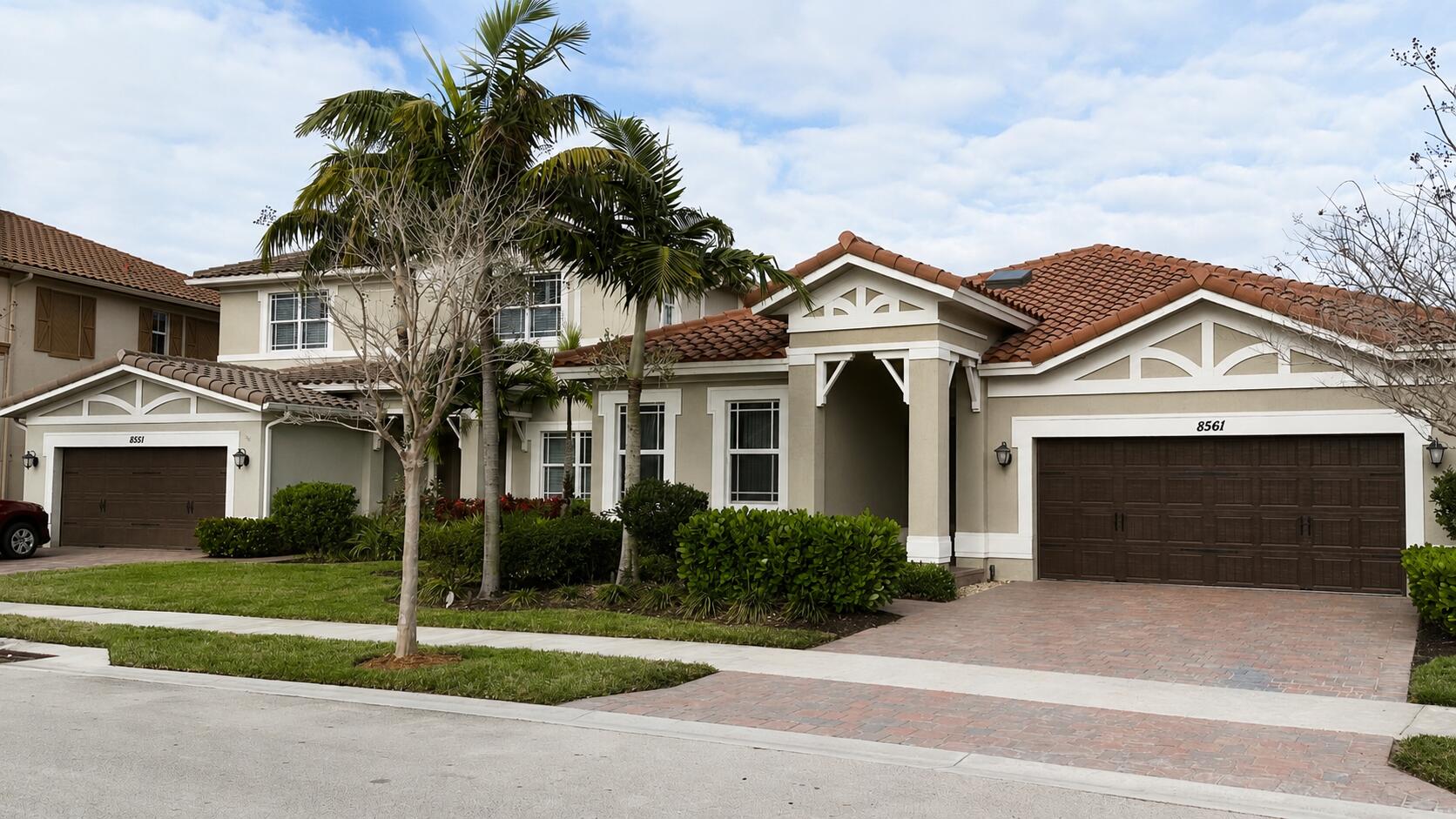 Foto de propiedad en 8561 LAKESIDE Bend, Parkland, FL 33076 Parkland con MLS# 