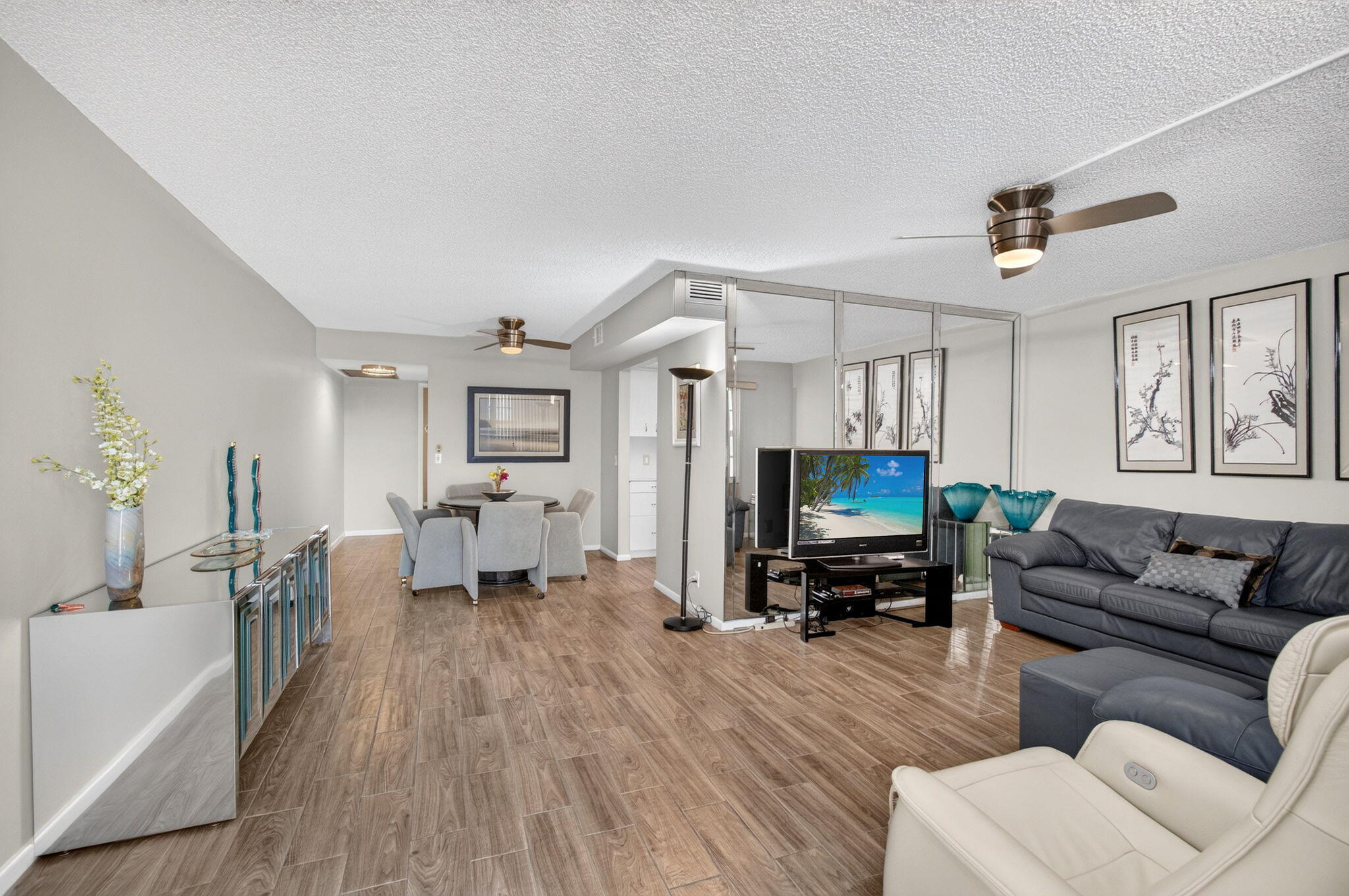 Foto de propiedad en 3030 WOLVERTON B, Boca Raton, FL 33434 Boca Raton con MLS# 