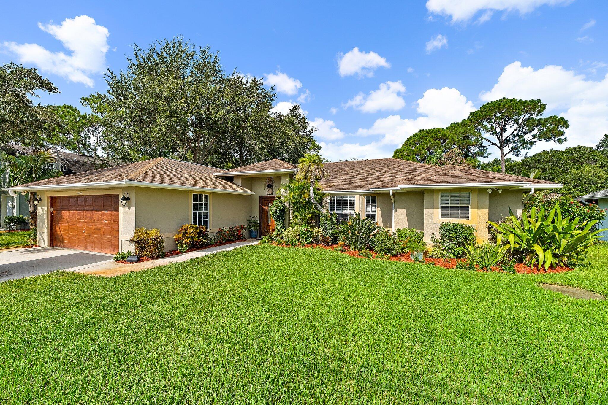 Foto de propiedad en 4120 SW BELSHAW Street, Port St. Lucie, FL 34953 Port St. Lucie con MLS# 