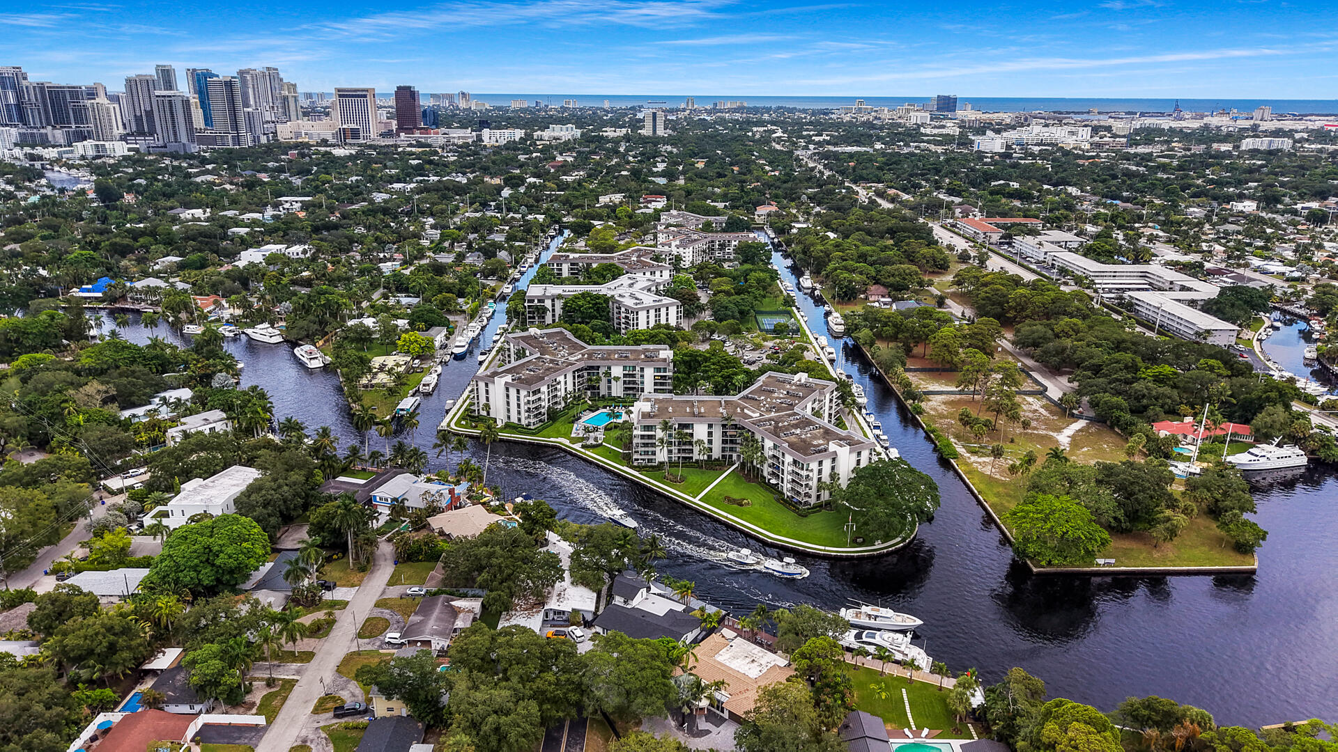 En Venta 1201 River Reach Drive 202, Fort Lauderdale, FL 33315, Fort Lauderdale, FL 33315