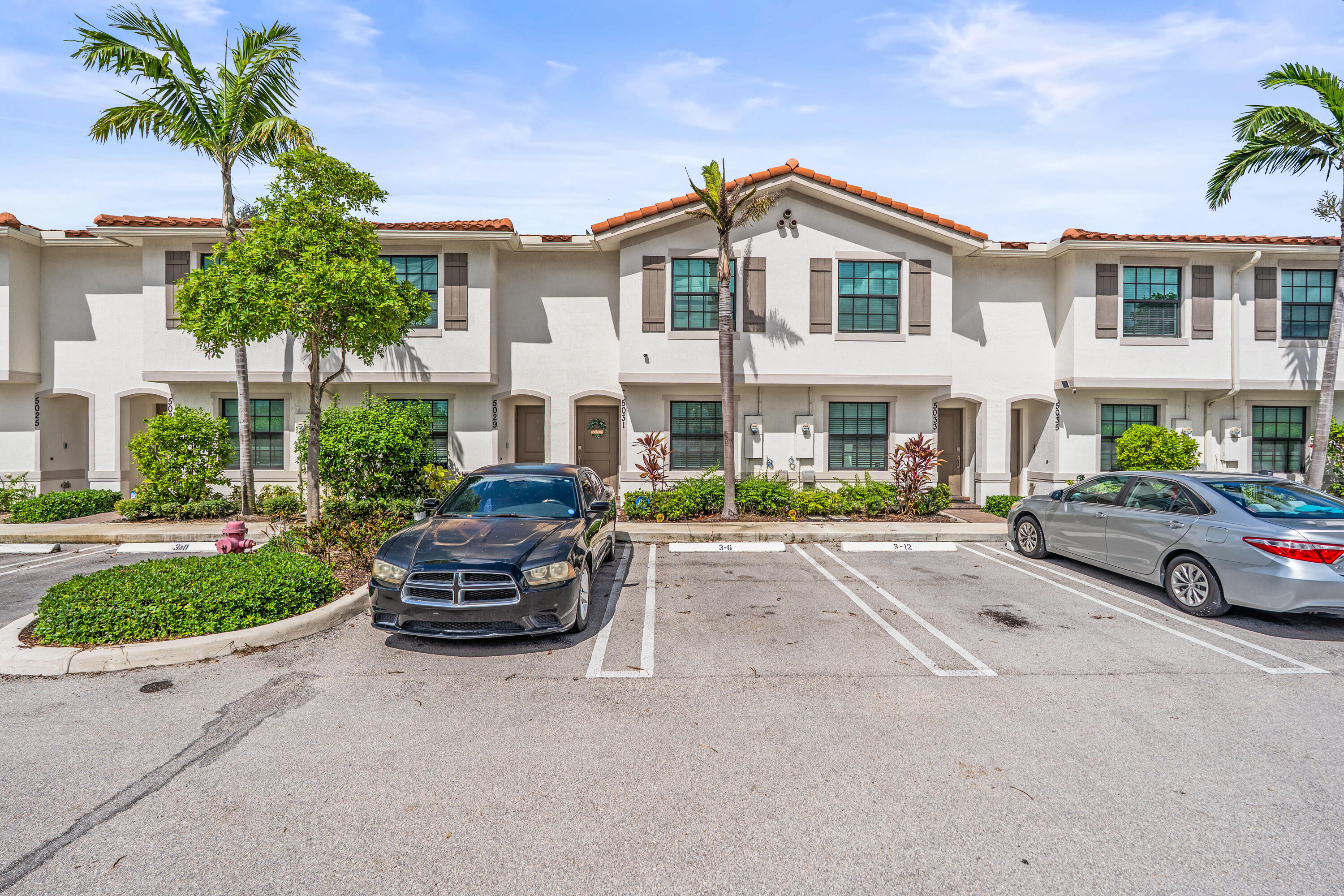 Foto de propiedad en 5031 Genove Place, Riviera Beach, FL 33410 Riviera Beach con MLS# 