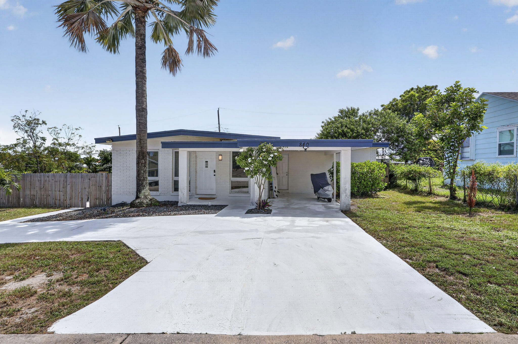 Foto de propiedad en 840 Bradley Street, West Palm Beach, FL 33405 West Palm Beach con MLS# 