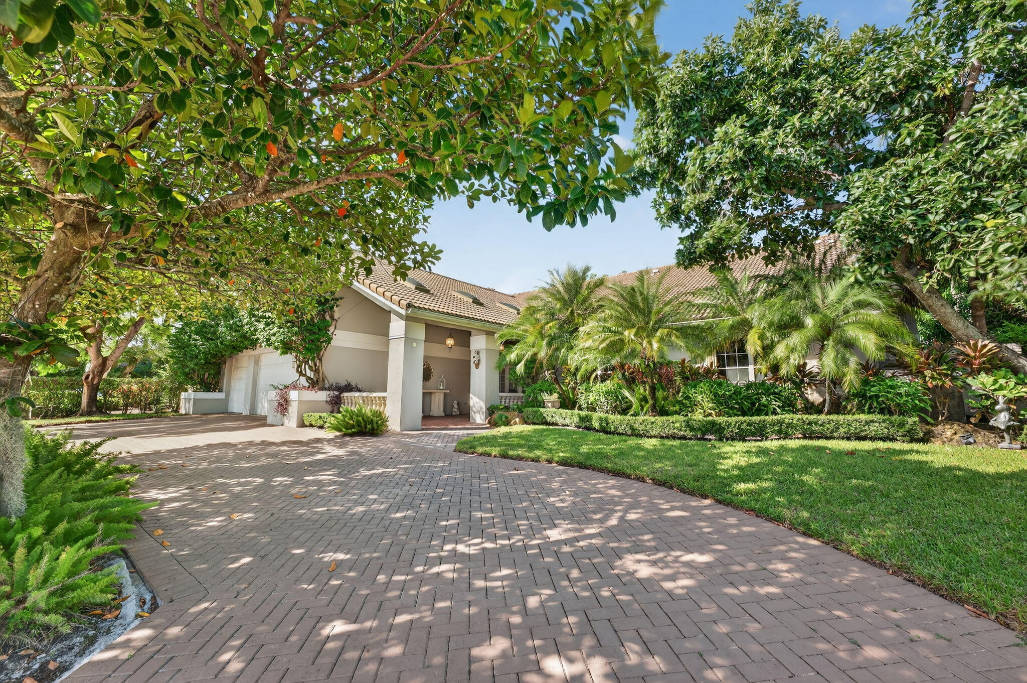 Foto de propiedad en 7205 MANDARIN Drive, Boca Raton, FL 33433 Boca Raton con MLS# 