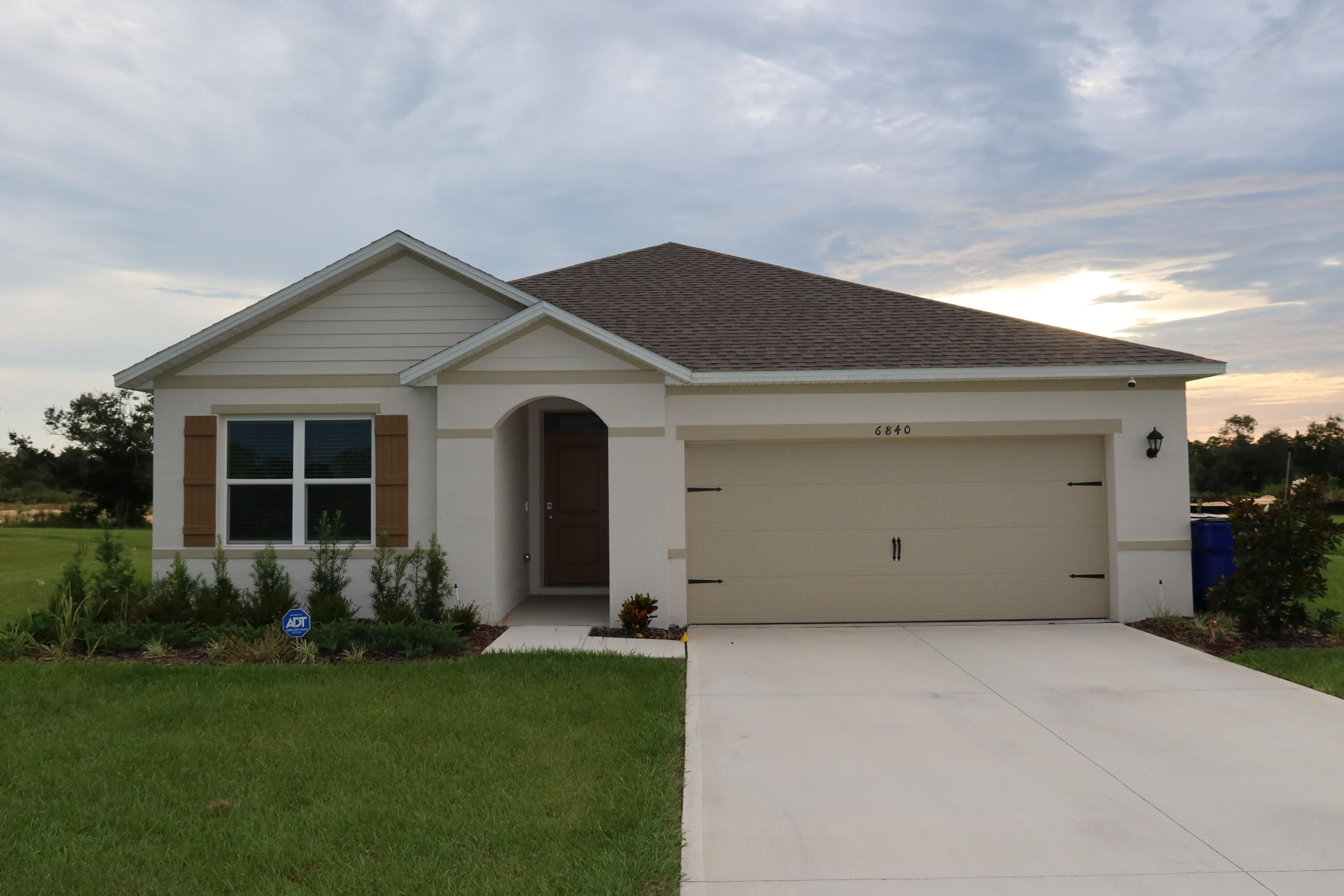 En Venta 6840 COCONUT GROVE Drive, Sebring, FL 33872, Sebring, FL 33872