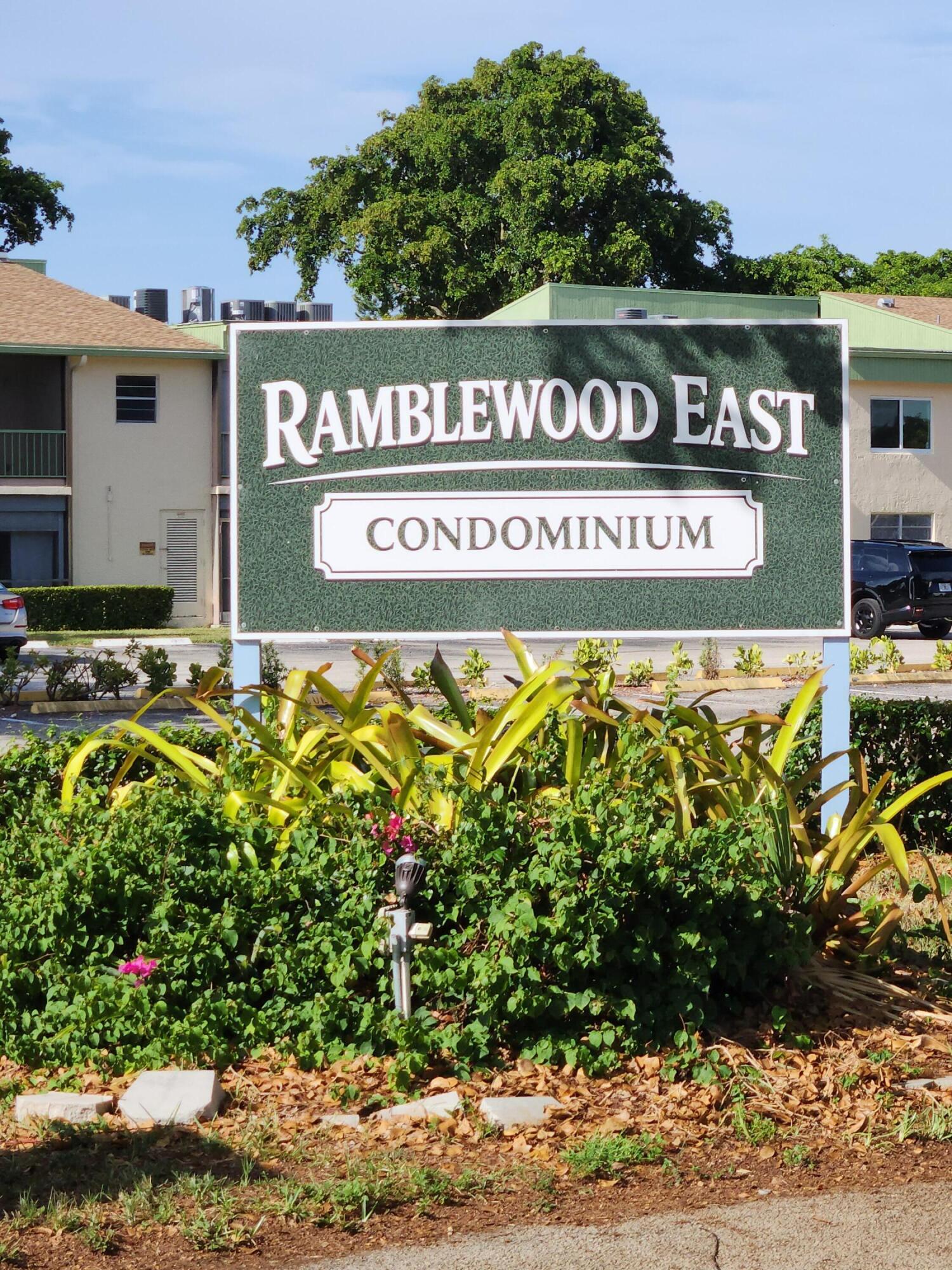 Foto de propiedad en 4151 NW 90th Avenue 207, Coral Springs, FL 33065 Coral Springs con MLS# 