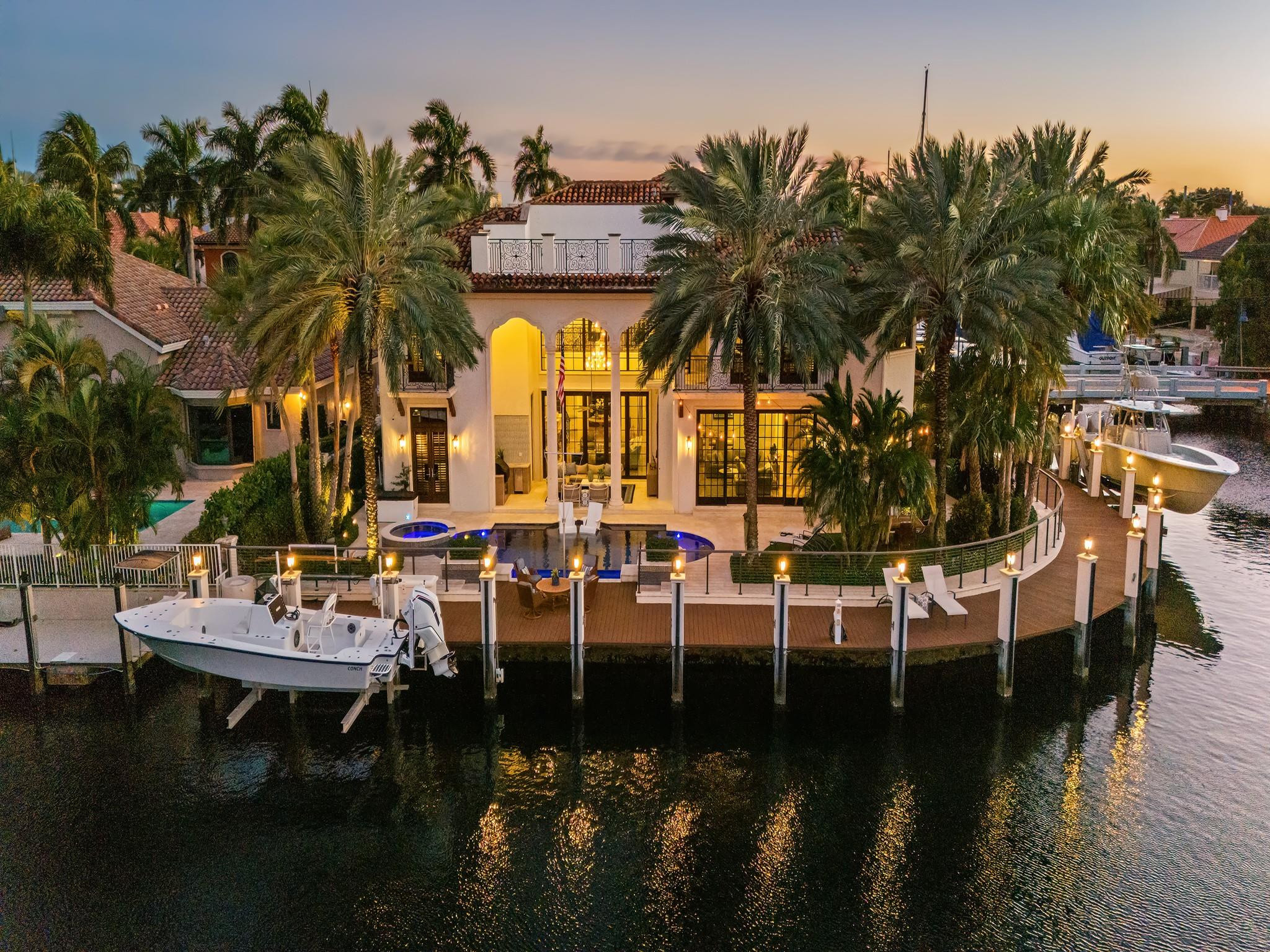 Foto de propiedad en 2319 NE 28TH Street, Lighthouse Point, FL 33064 Lighthouse Point con MLS# 