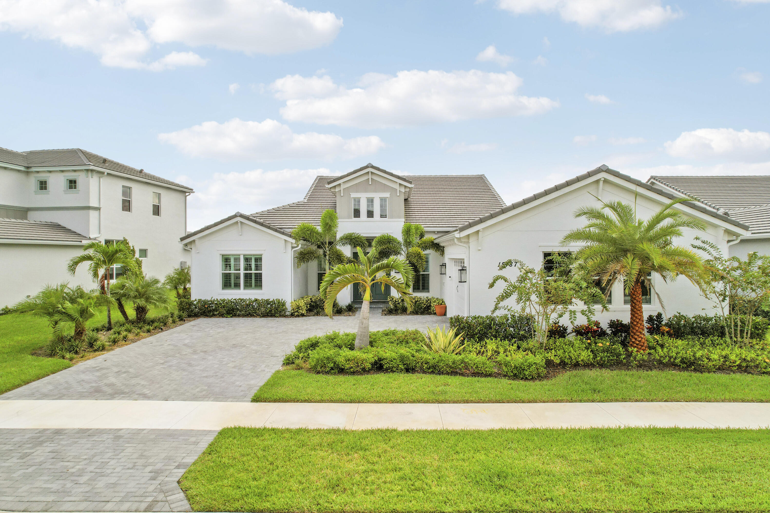 En Venta 15187 WILDWOOD Circle, The Acreage, FL 33470, The Acreage, FL 33470